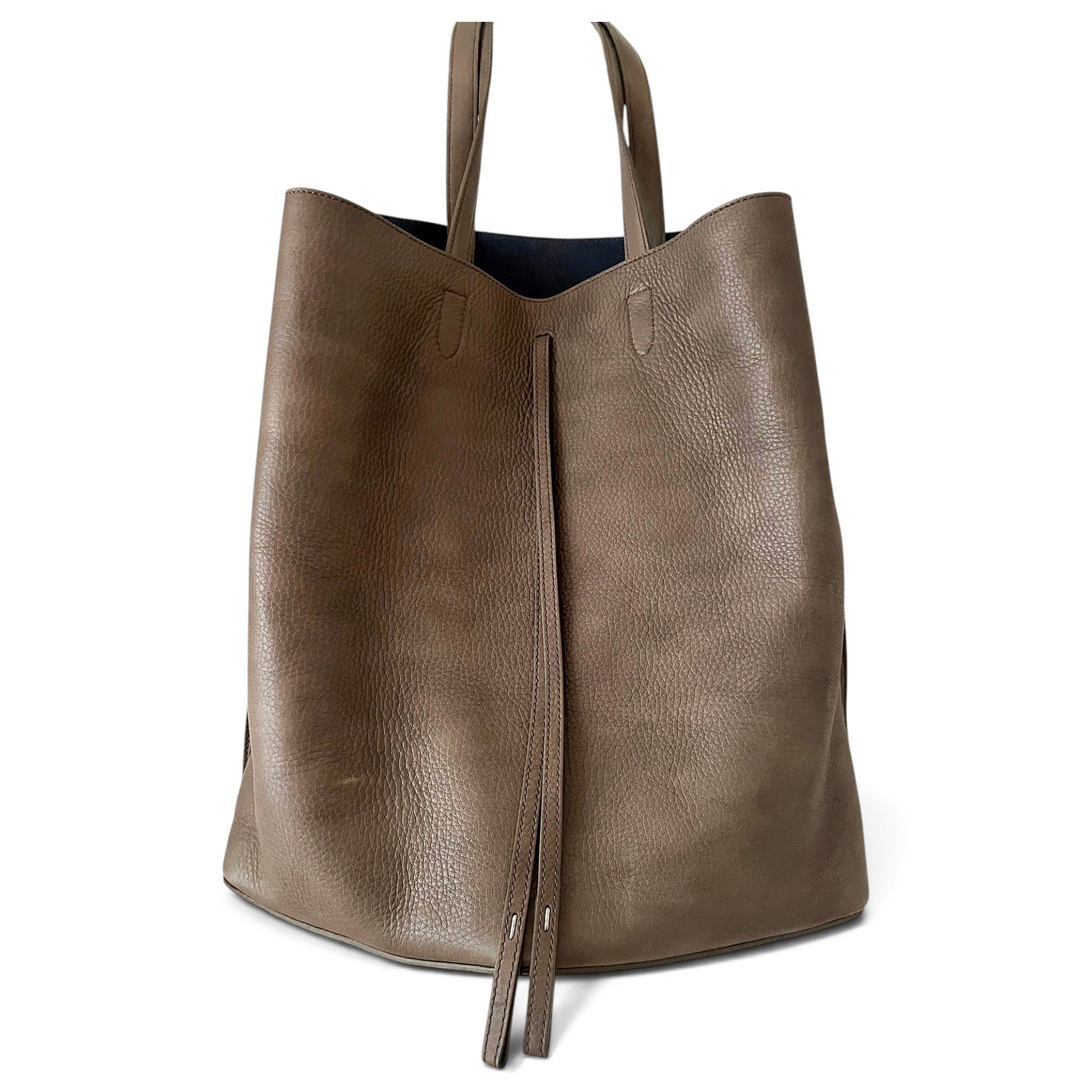 Leather tote