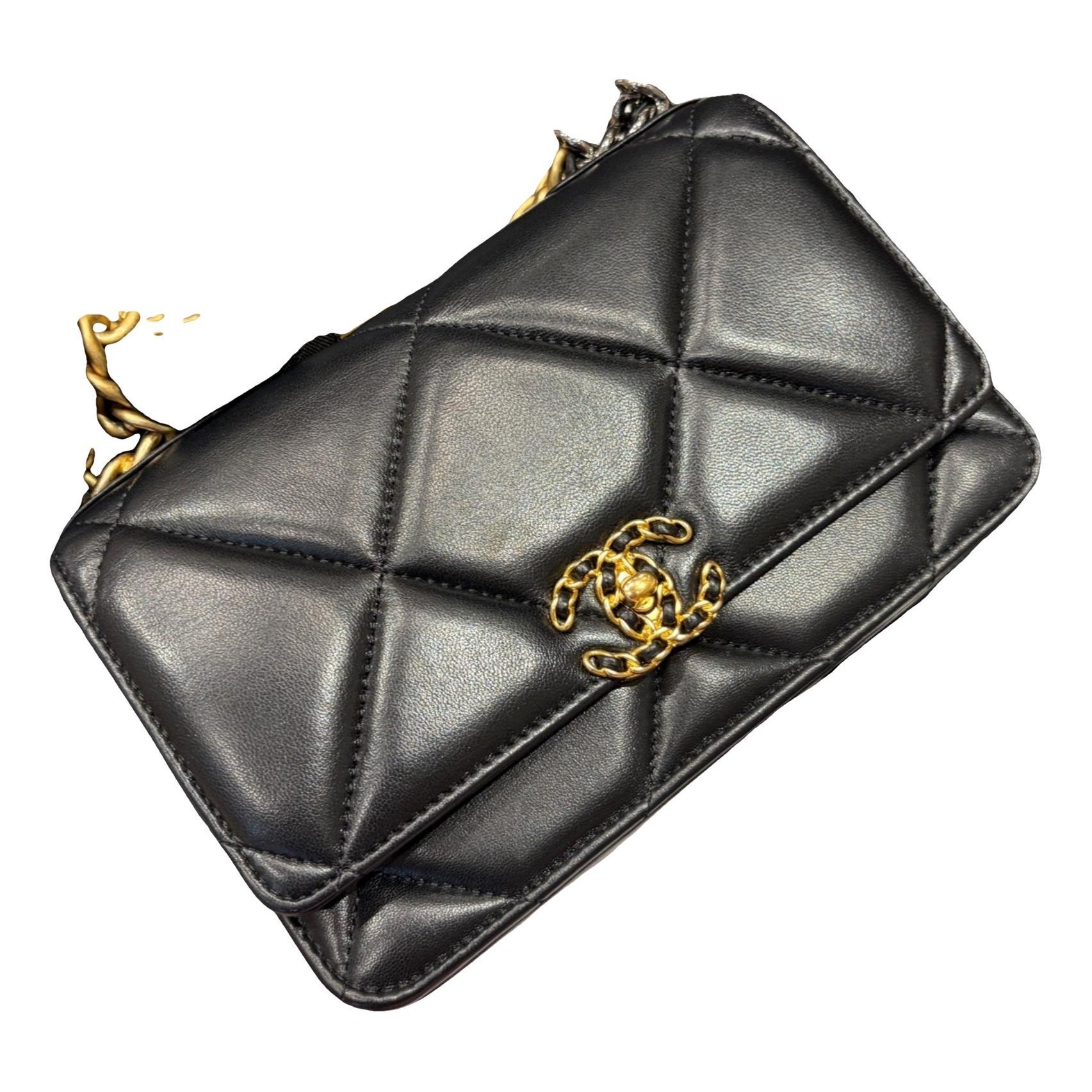 Chanel 19 leather handbag