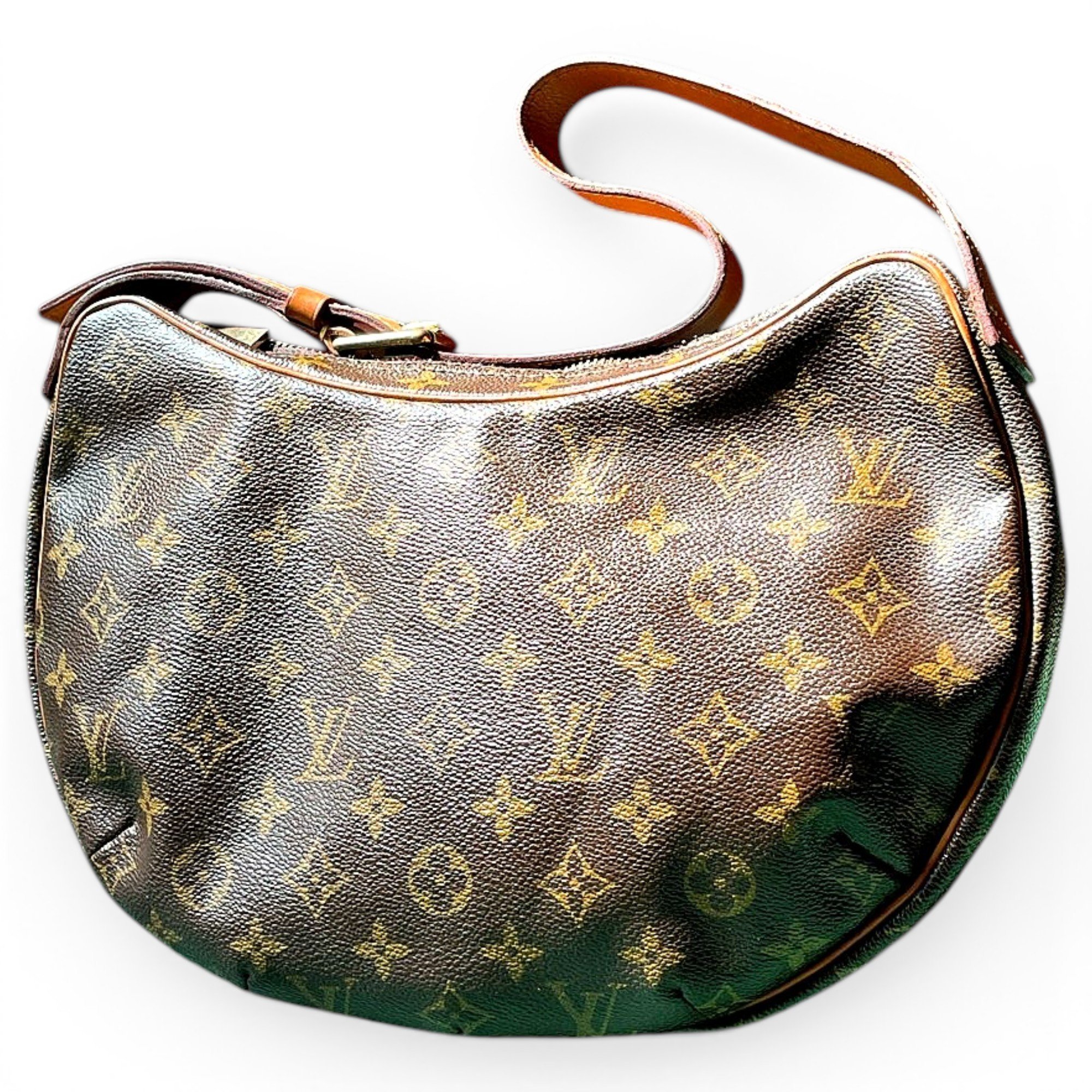 Croissant leather handbag
