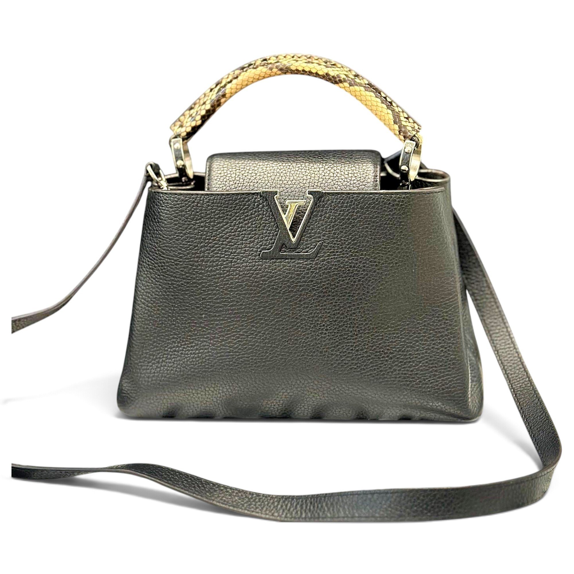 Capucines leather handbag