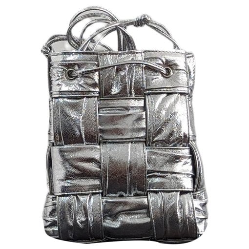 Cassette Bucket leather handbag