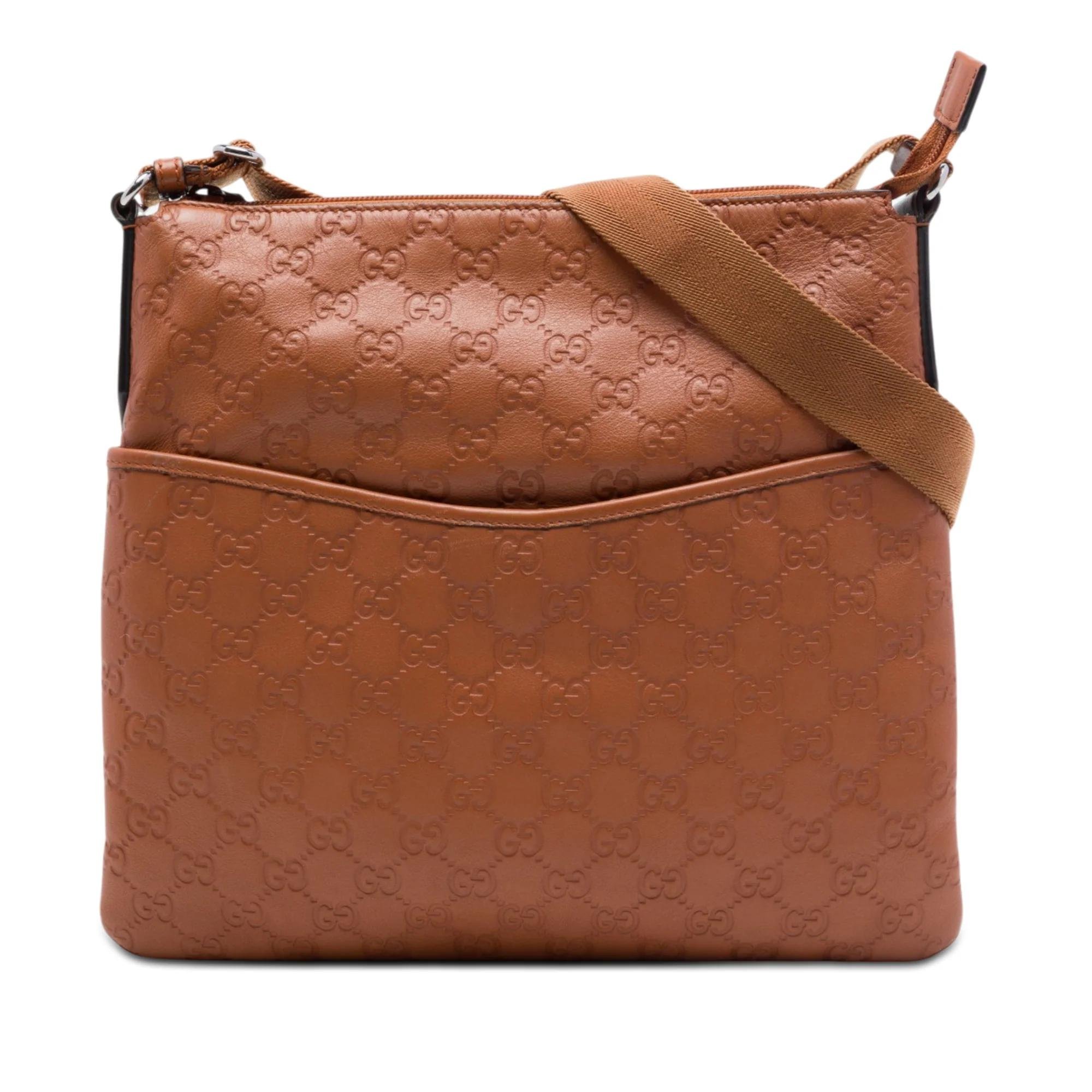 Gucci B cloth crossbody bag