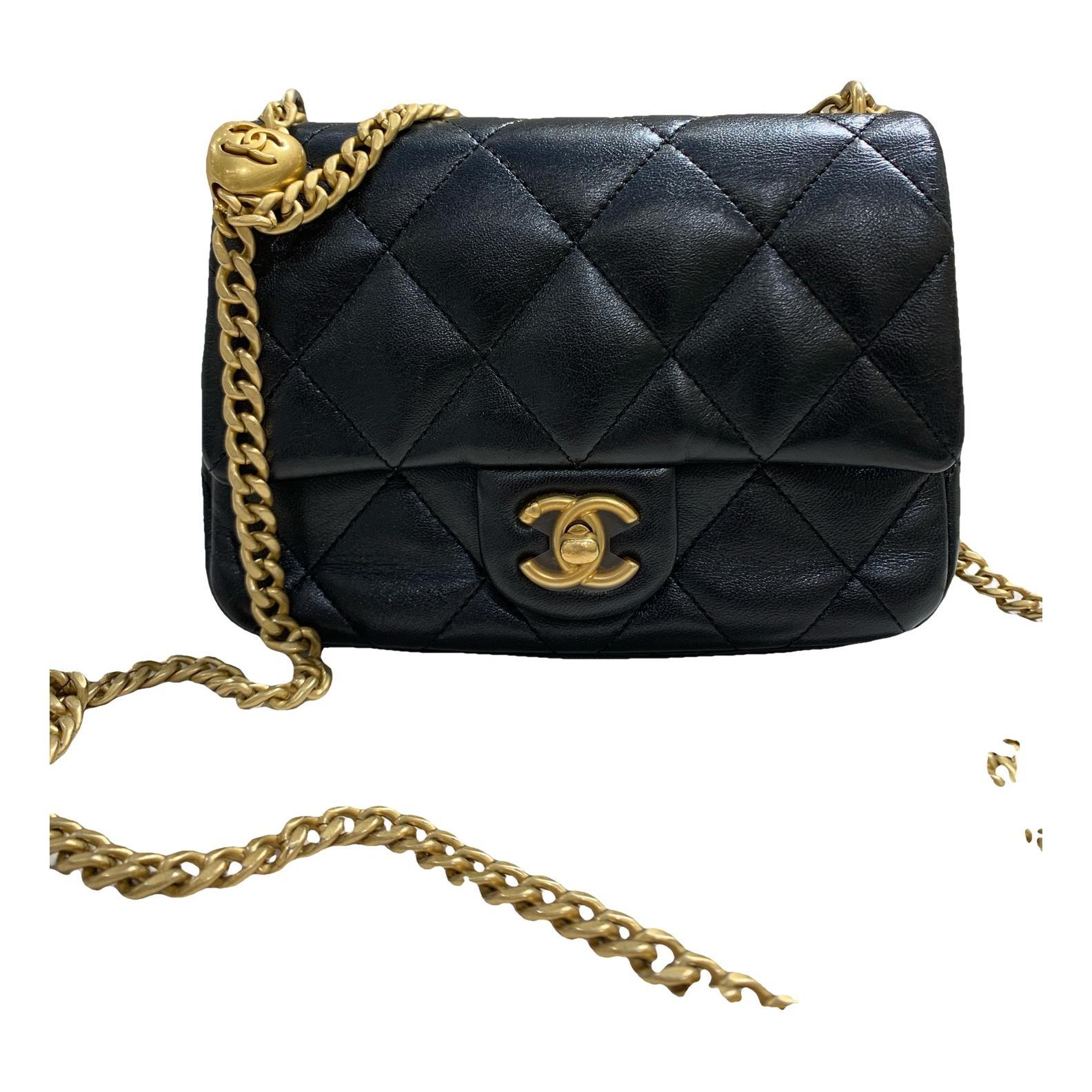 Timeless/Classique leather crossbody bag