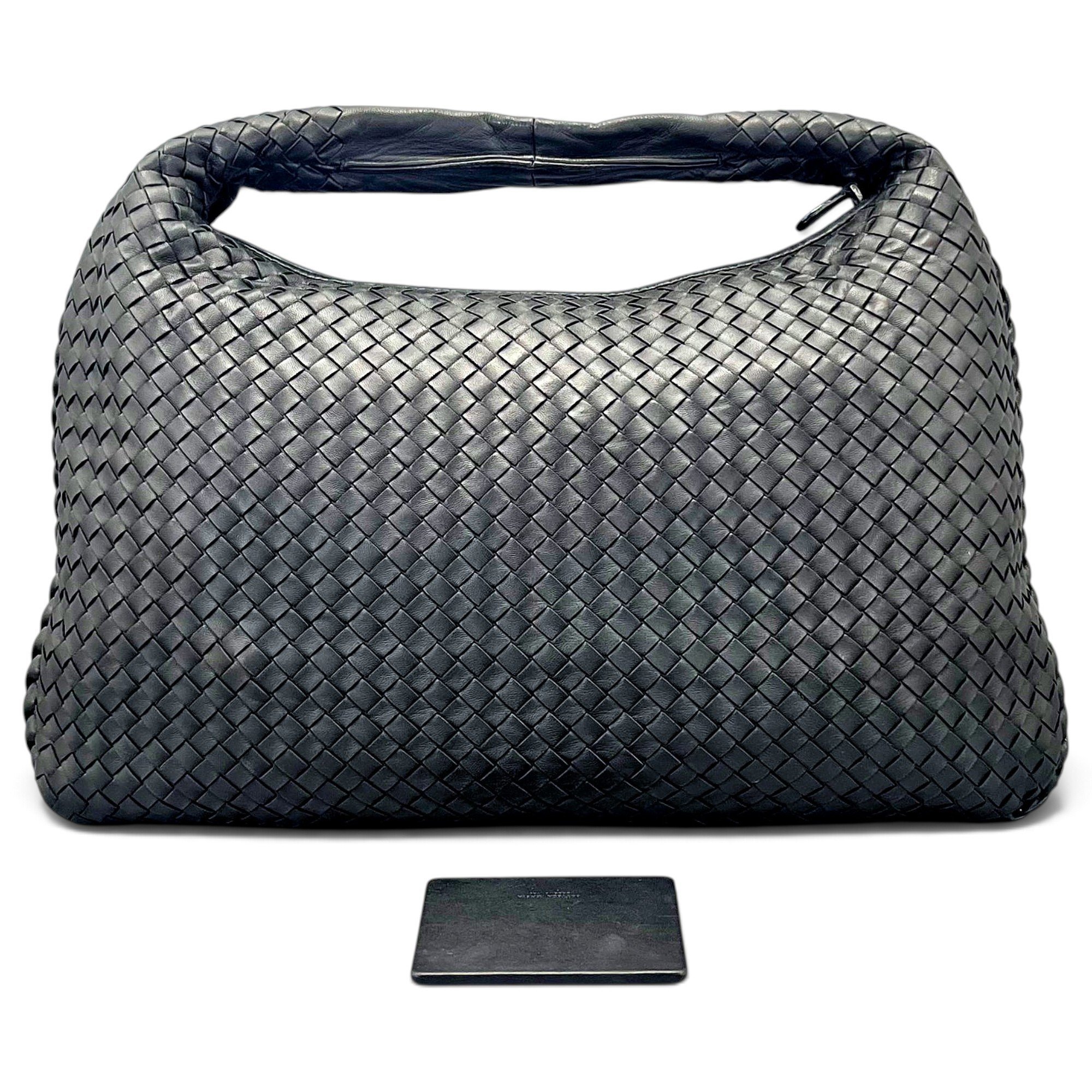Veneta leather handbag