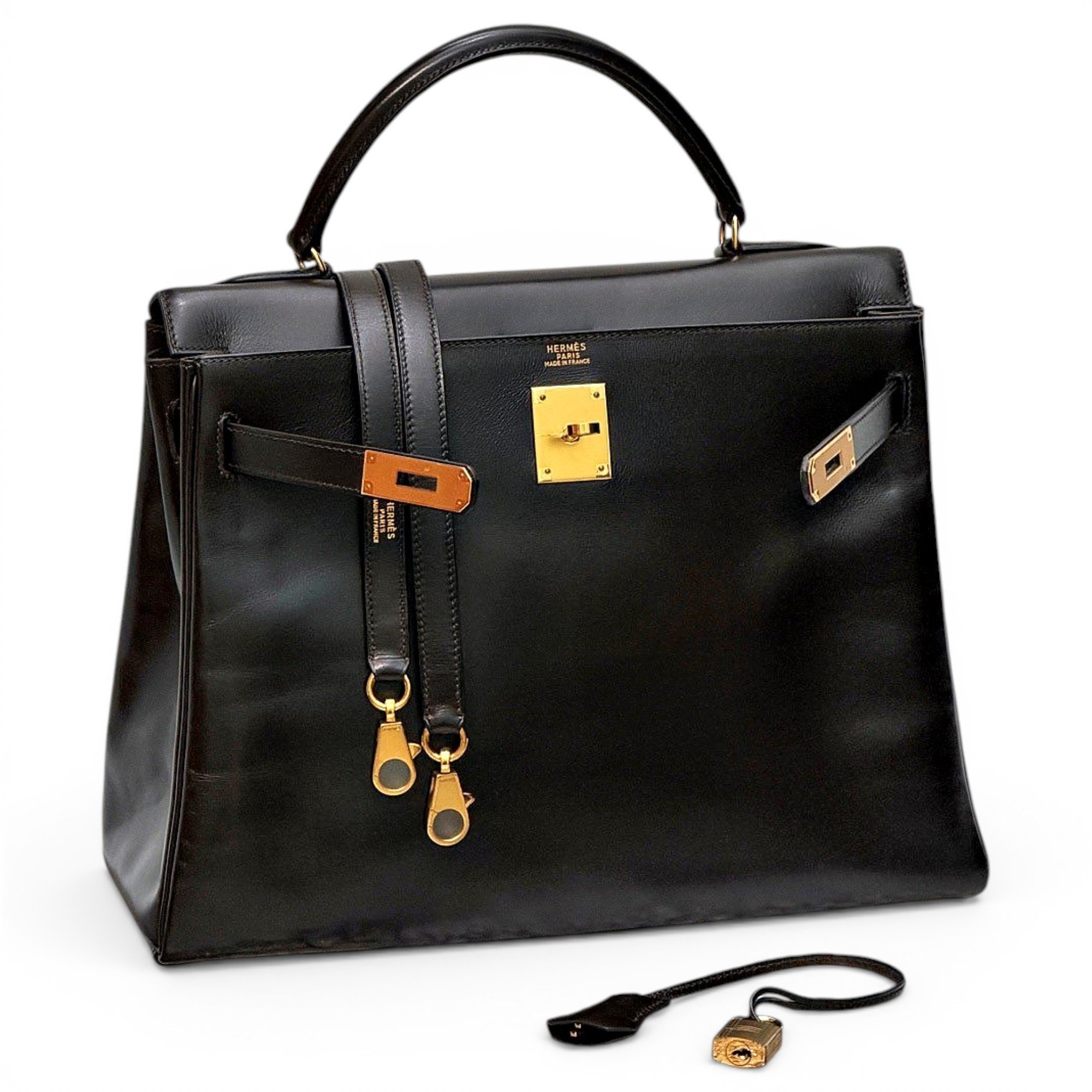 Kelly 32 leather handbag