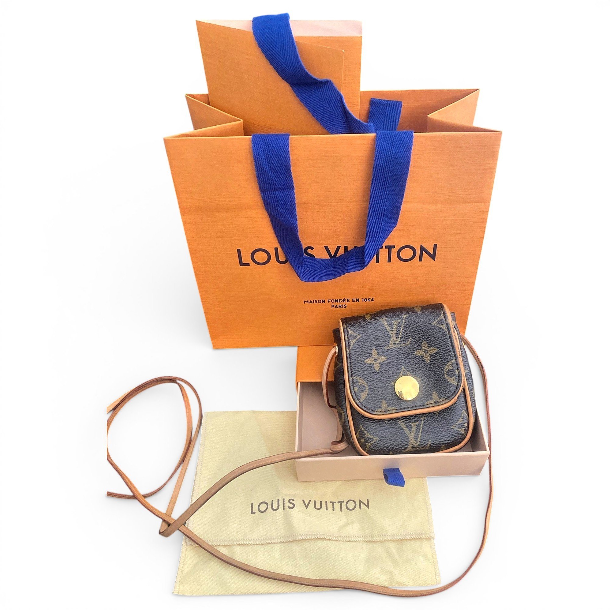 Leather clutch bag