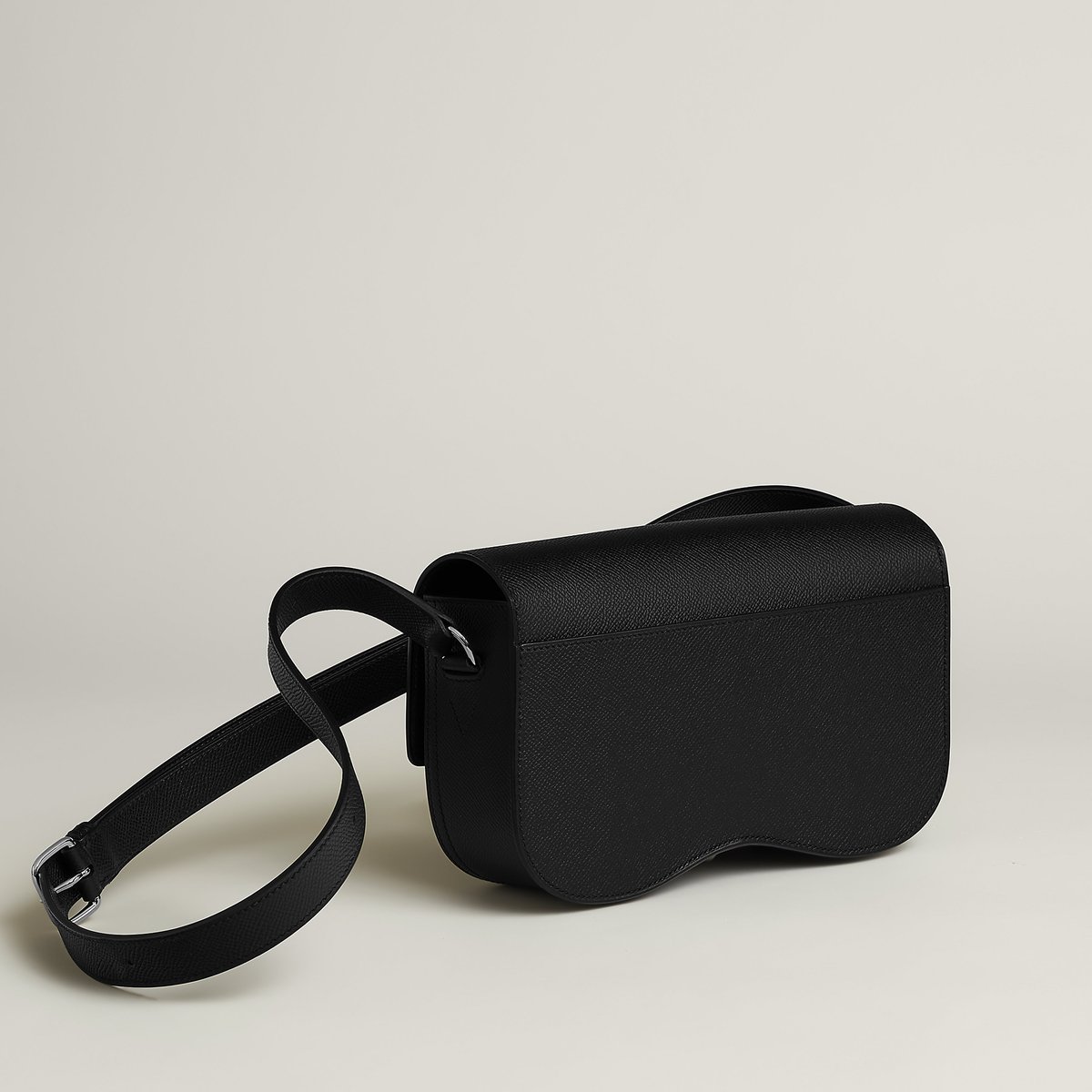 Noir Hermès Della Cavalleria Elan Bag