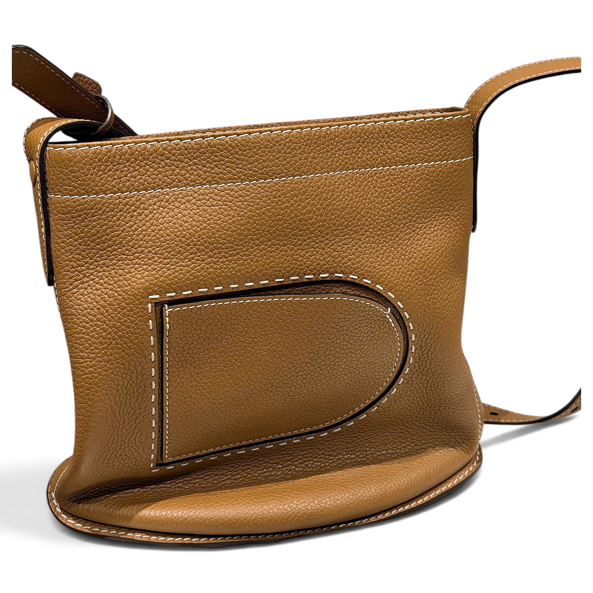 Pin leather handbag