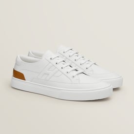 Deep sneaker
