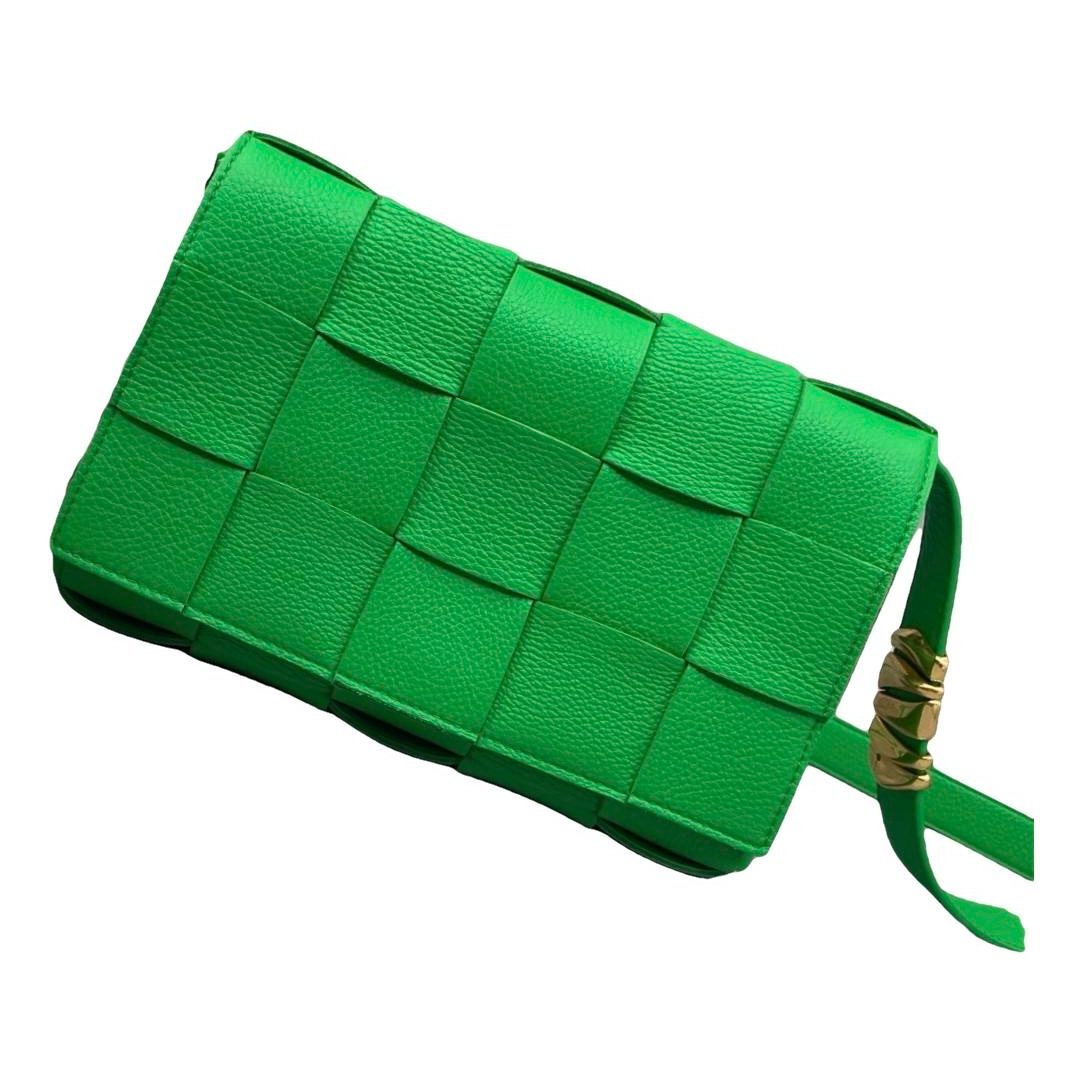Cassette leather handbag