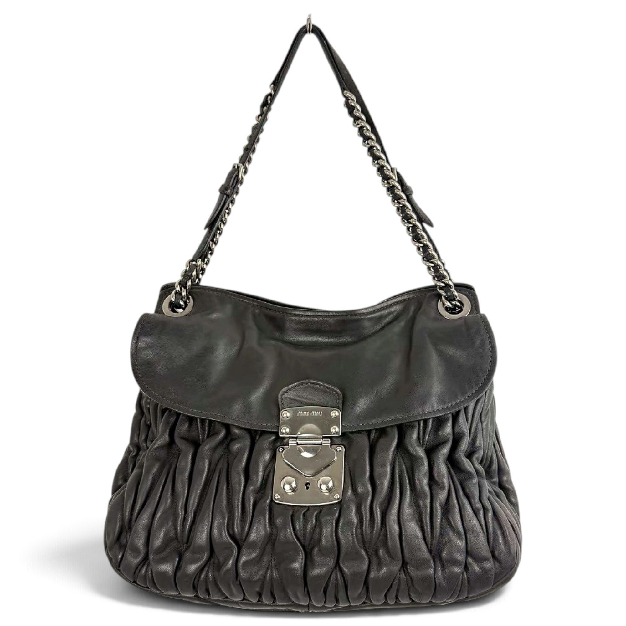 Matelassé leather handbag