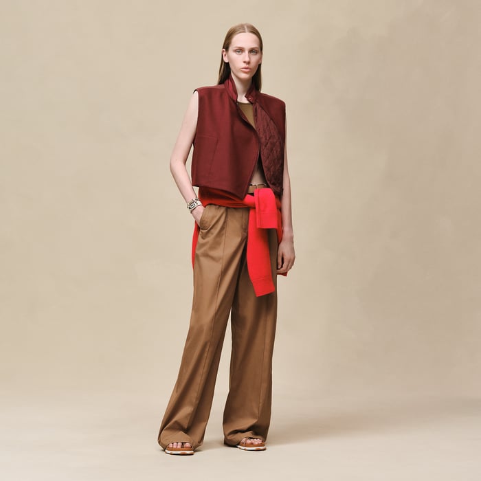 Rouge Carmin Mixed Materials Sleeveless Jacket