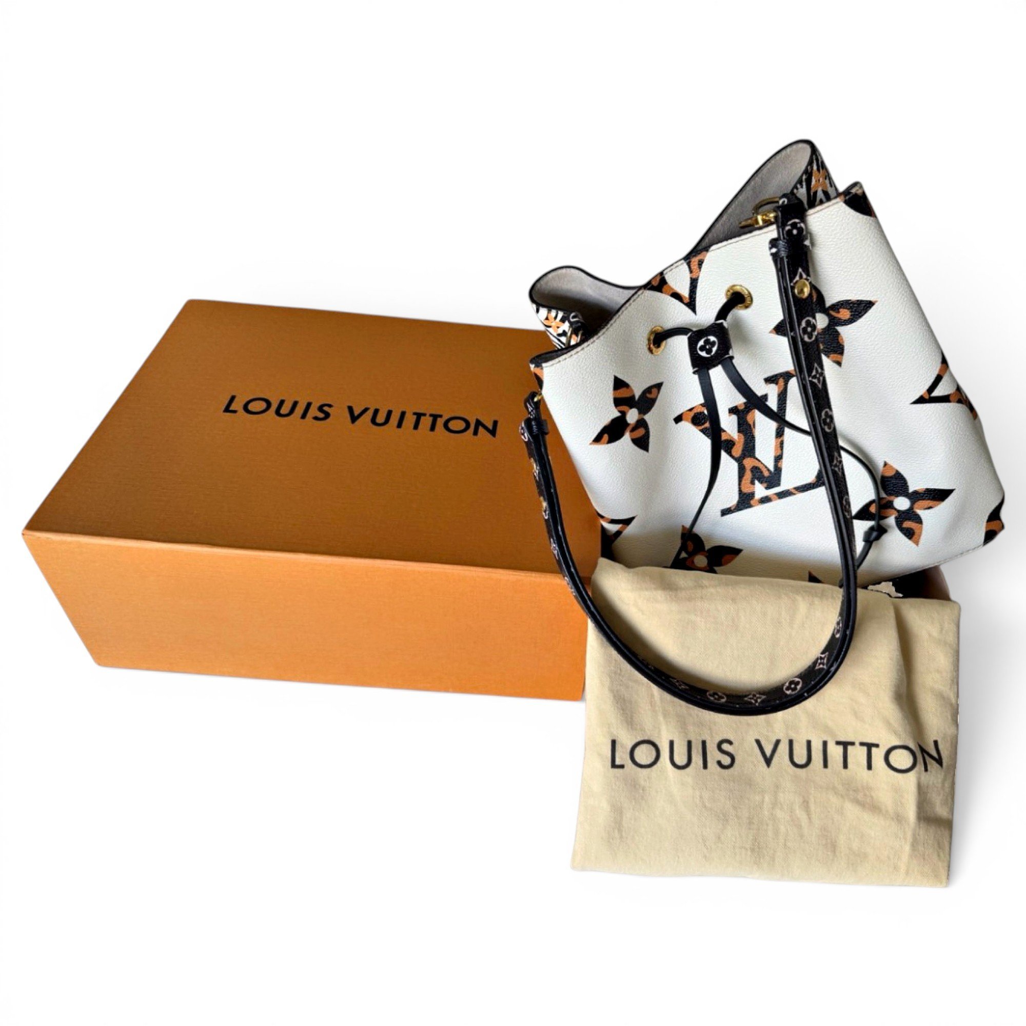 Louis Vuitton NéoNoé leather handbag