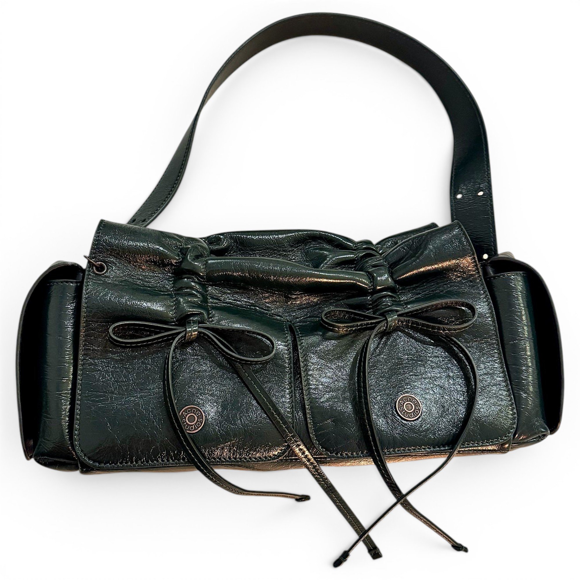 Multipocket leather handbag