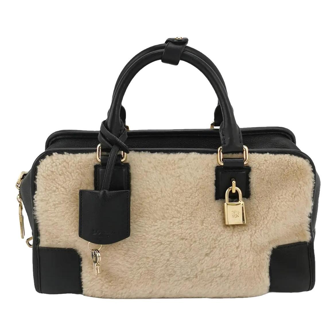 Amazona wool handbag
