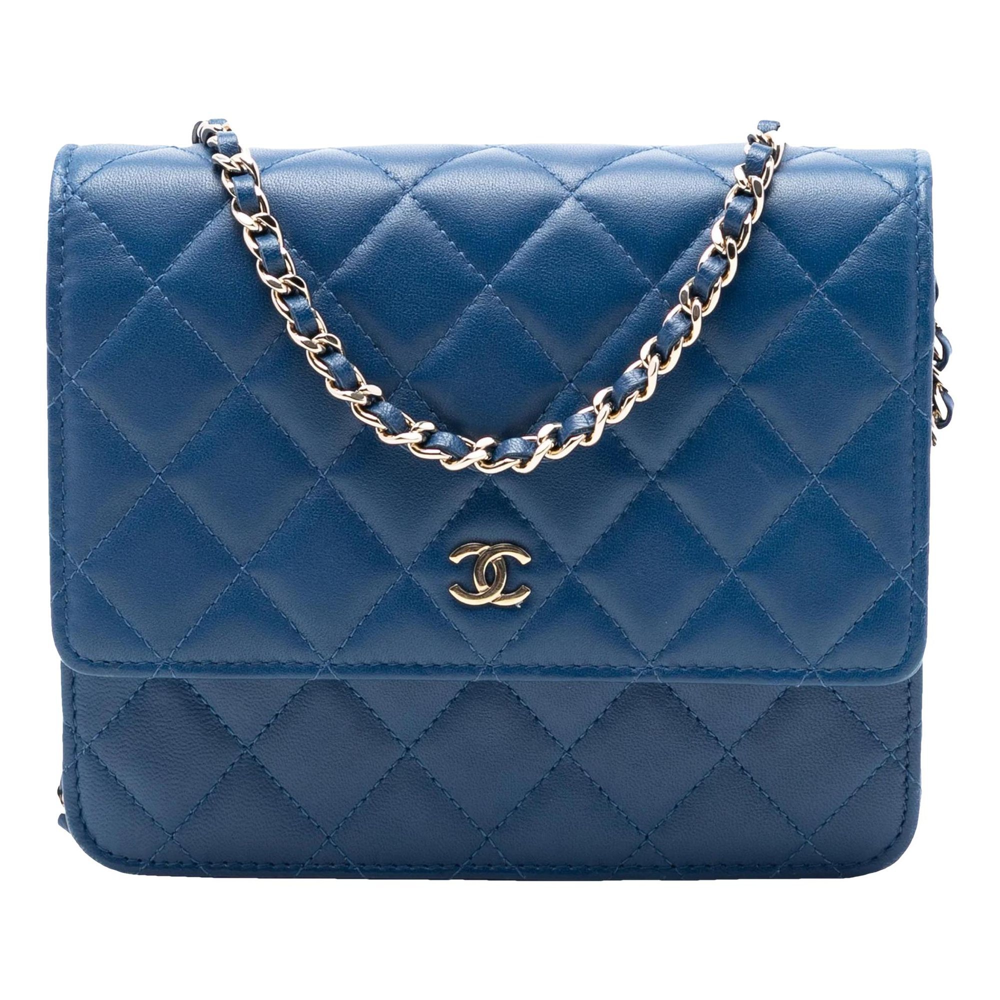 Wallet On Chain leather crossbody bag