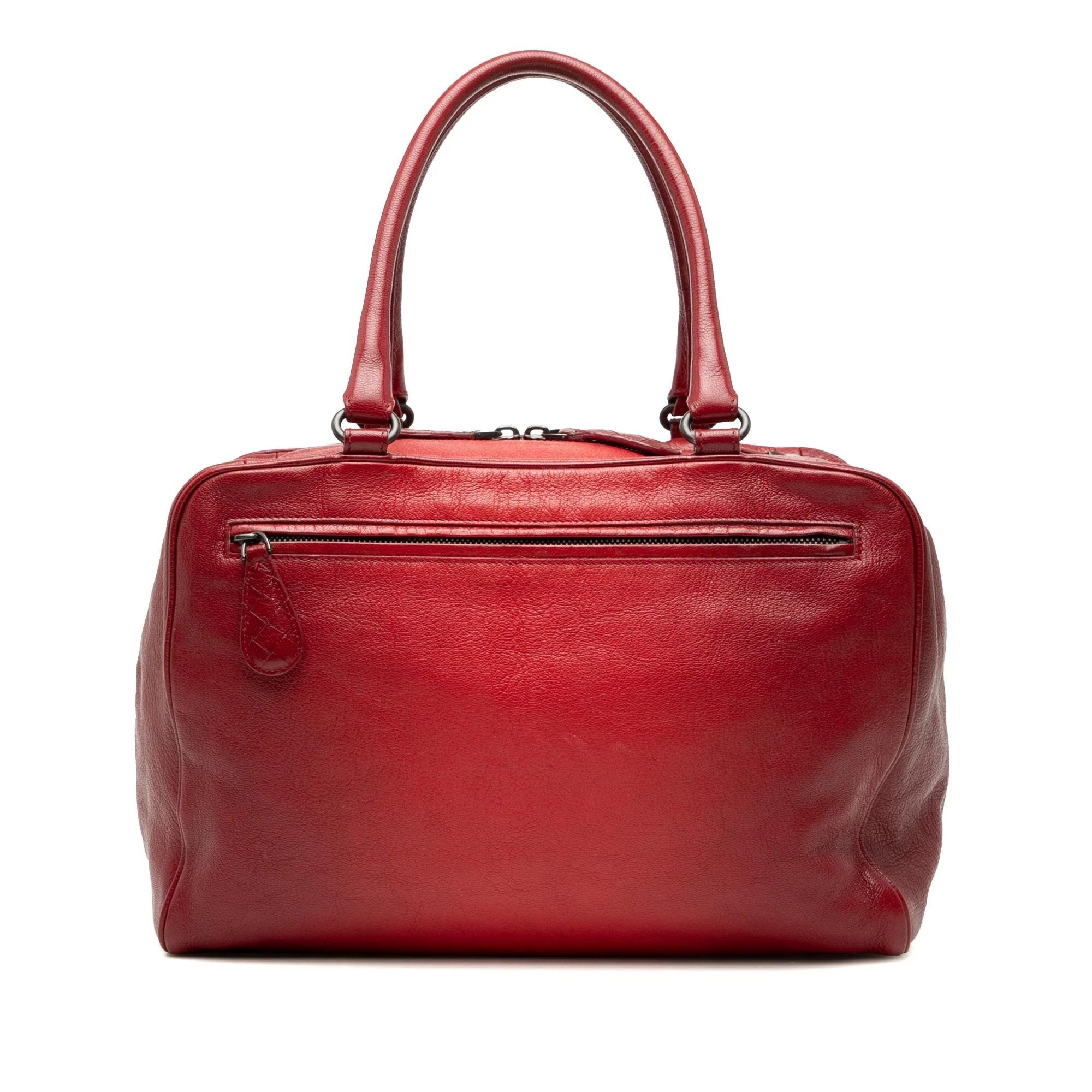 Veneta leather handbag