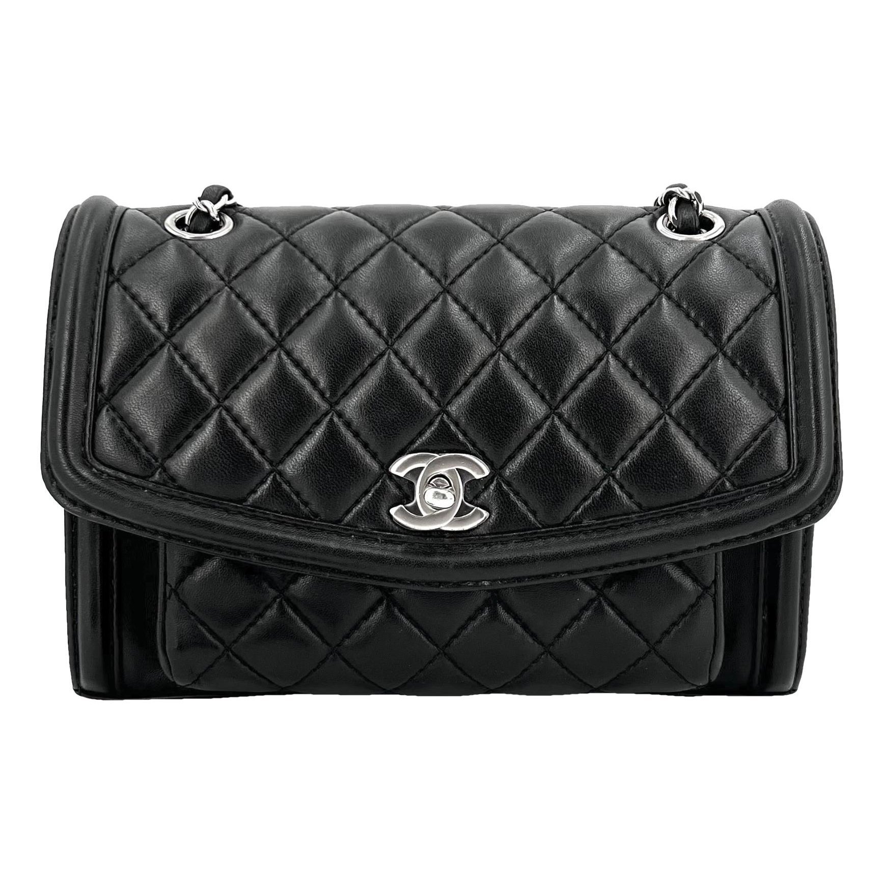 Timeless/Classique leather crossbody bag