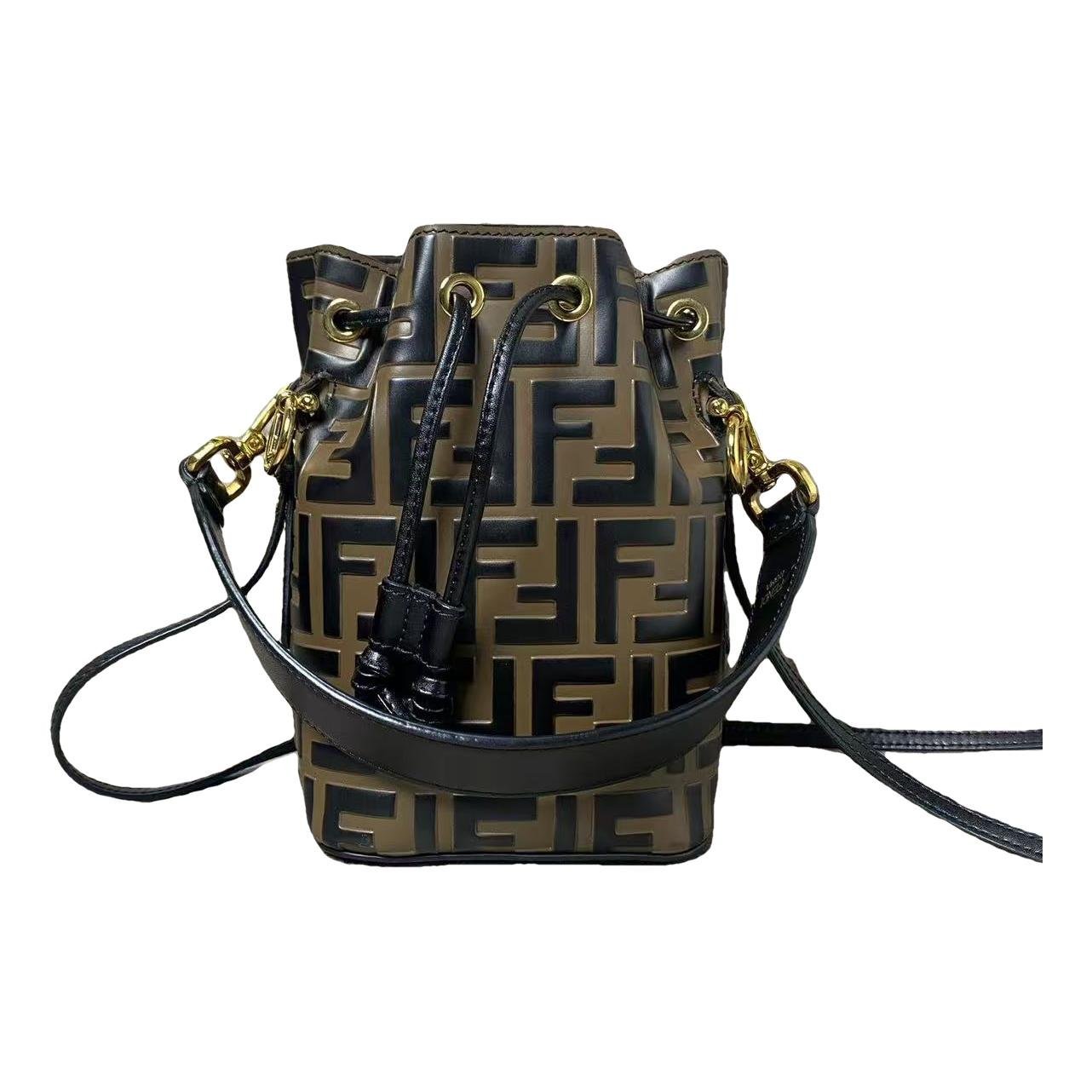 Mon Trésor leather handbag