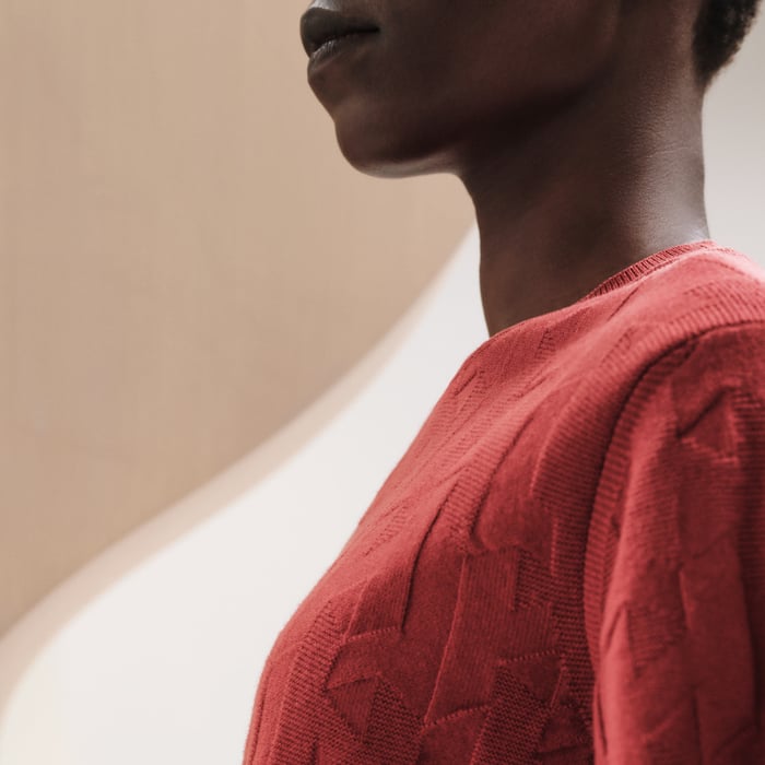 Rouge Sanguine "H" Short-sleeve Sweater