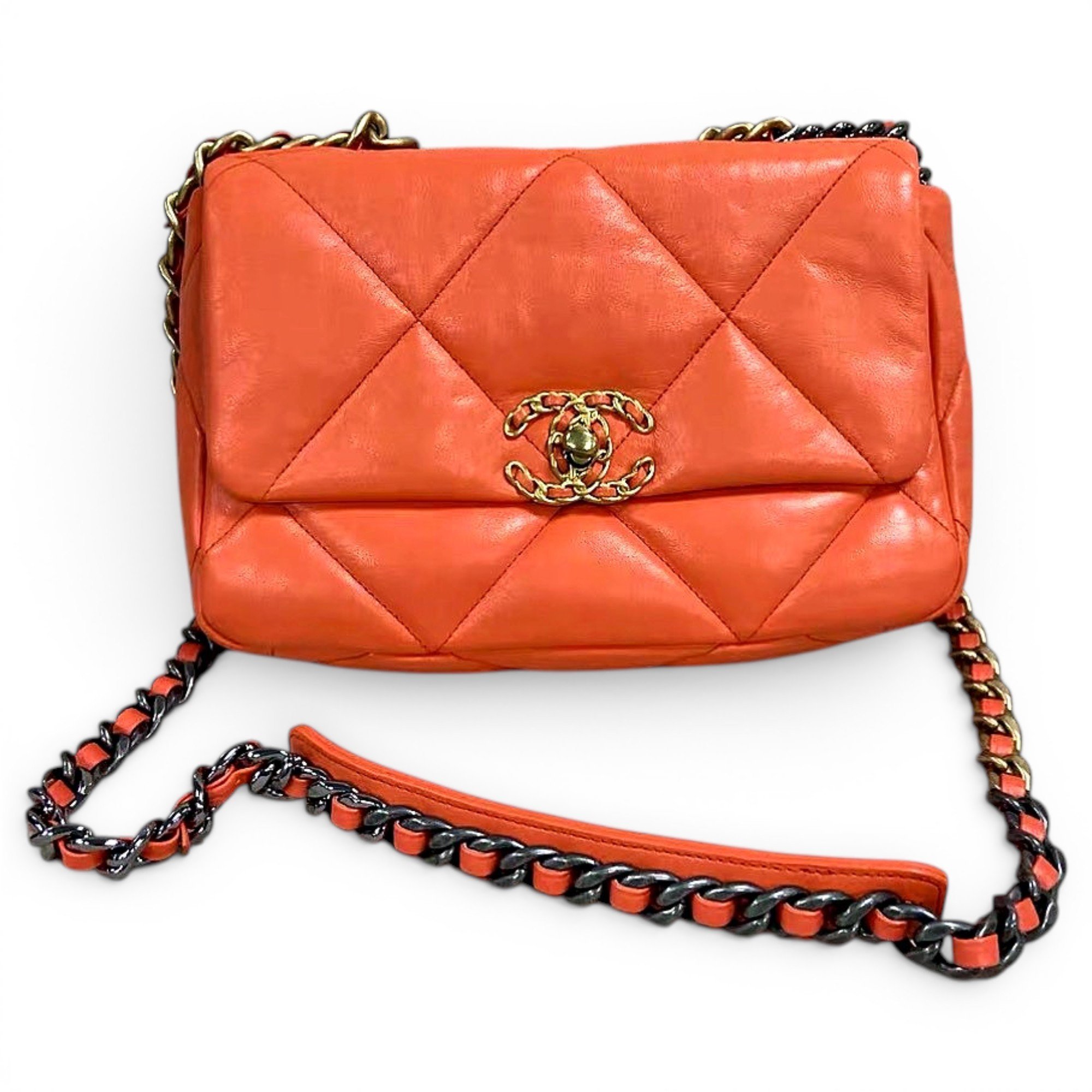 Chanel 19 leather handbag