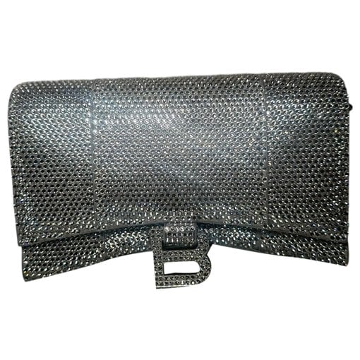 Hourglass handbag