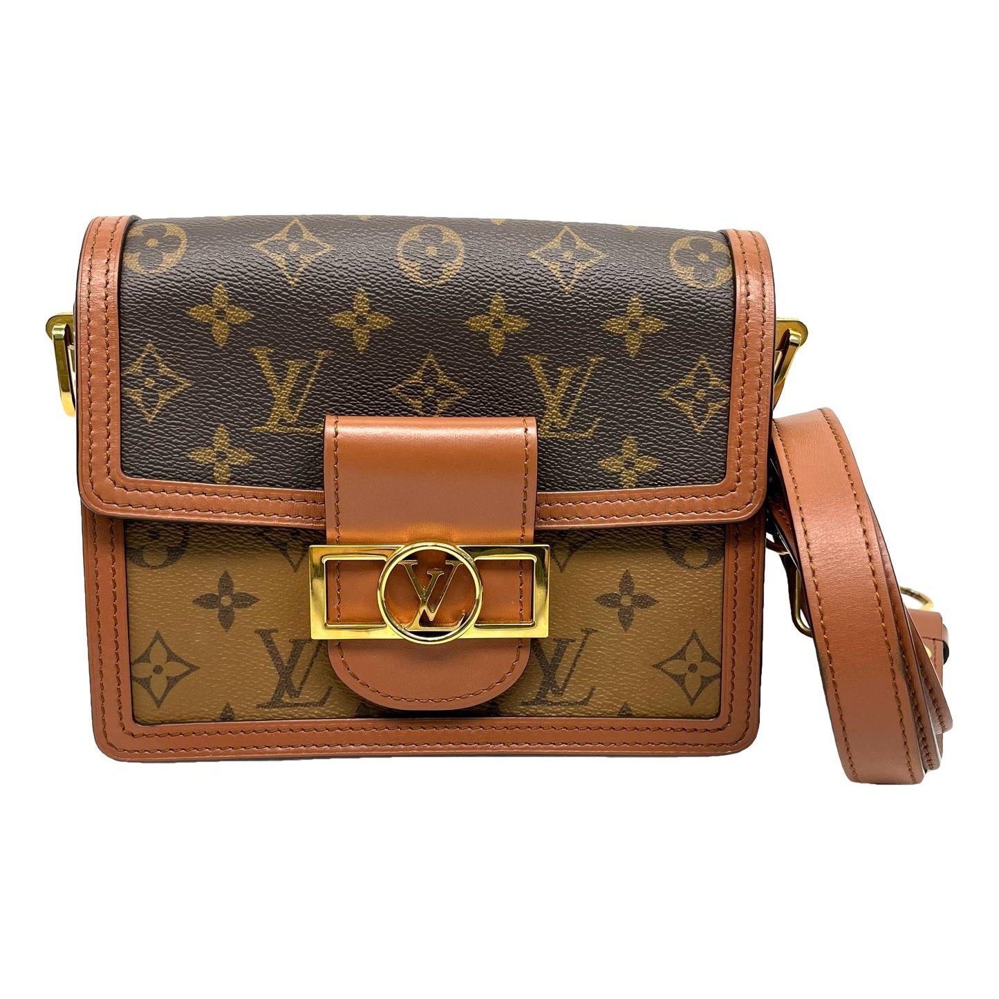Dauphine leather handbag
