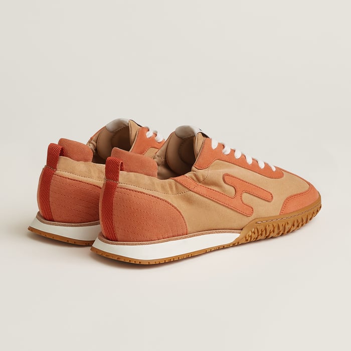 Jet Sneaker