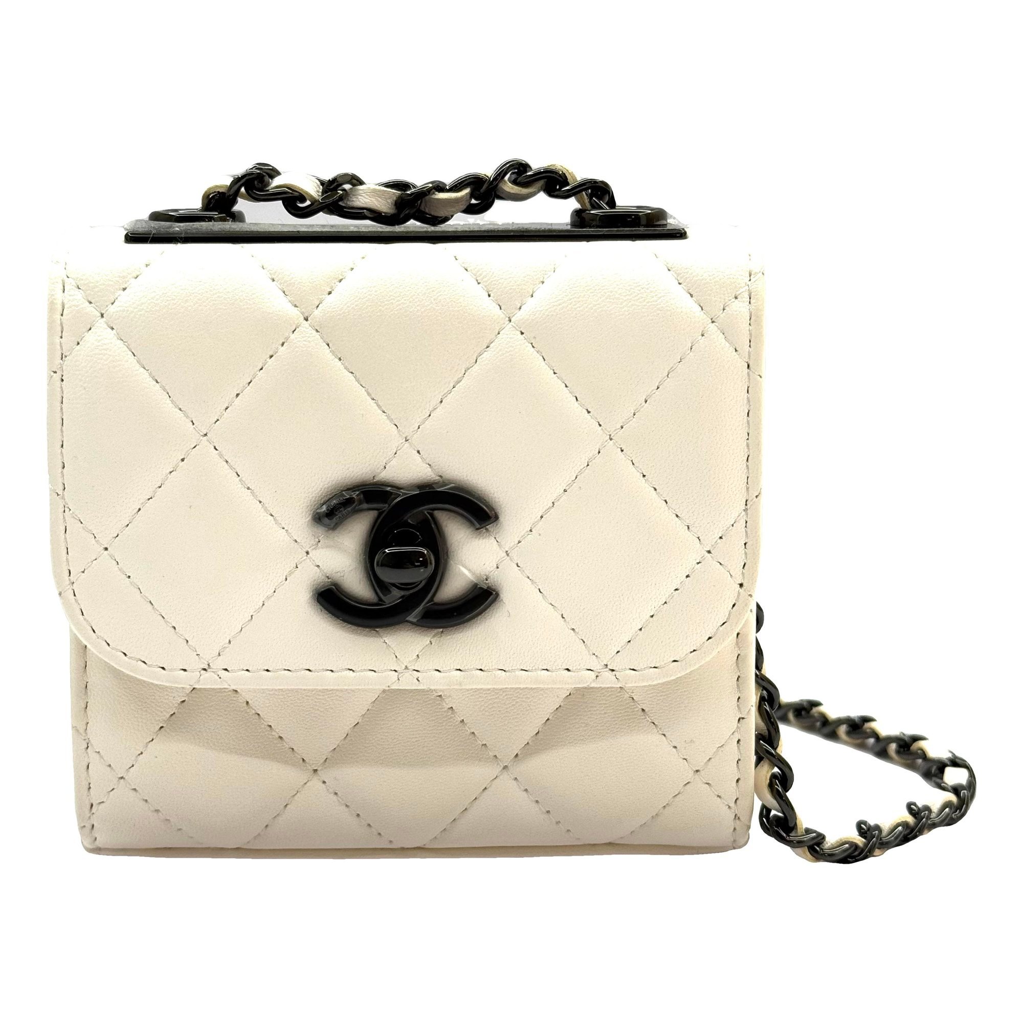 Trendy CC leather handbag