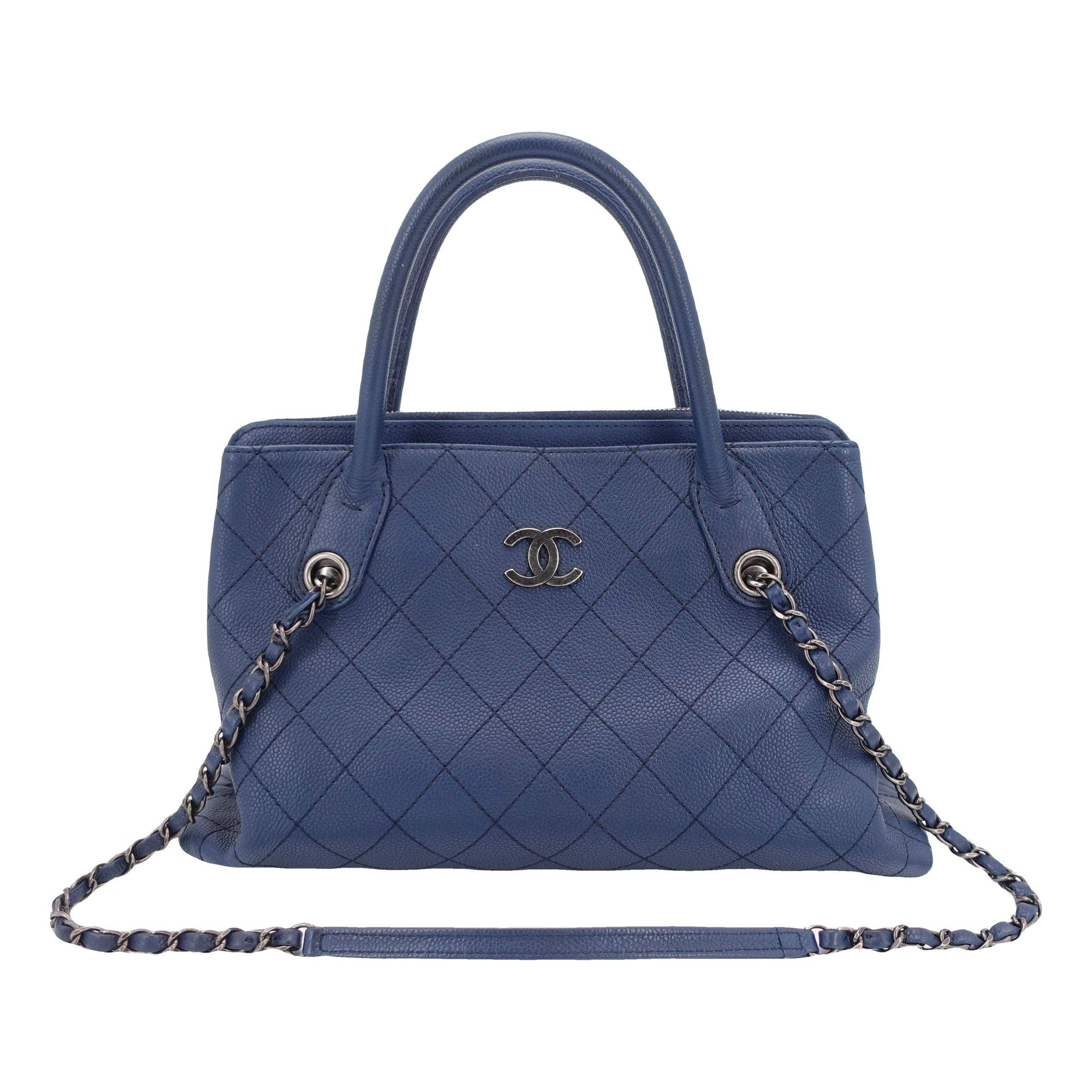 Chanel Leather bag
