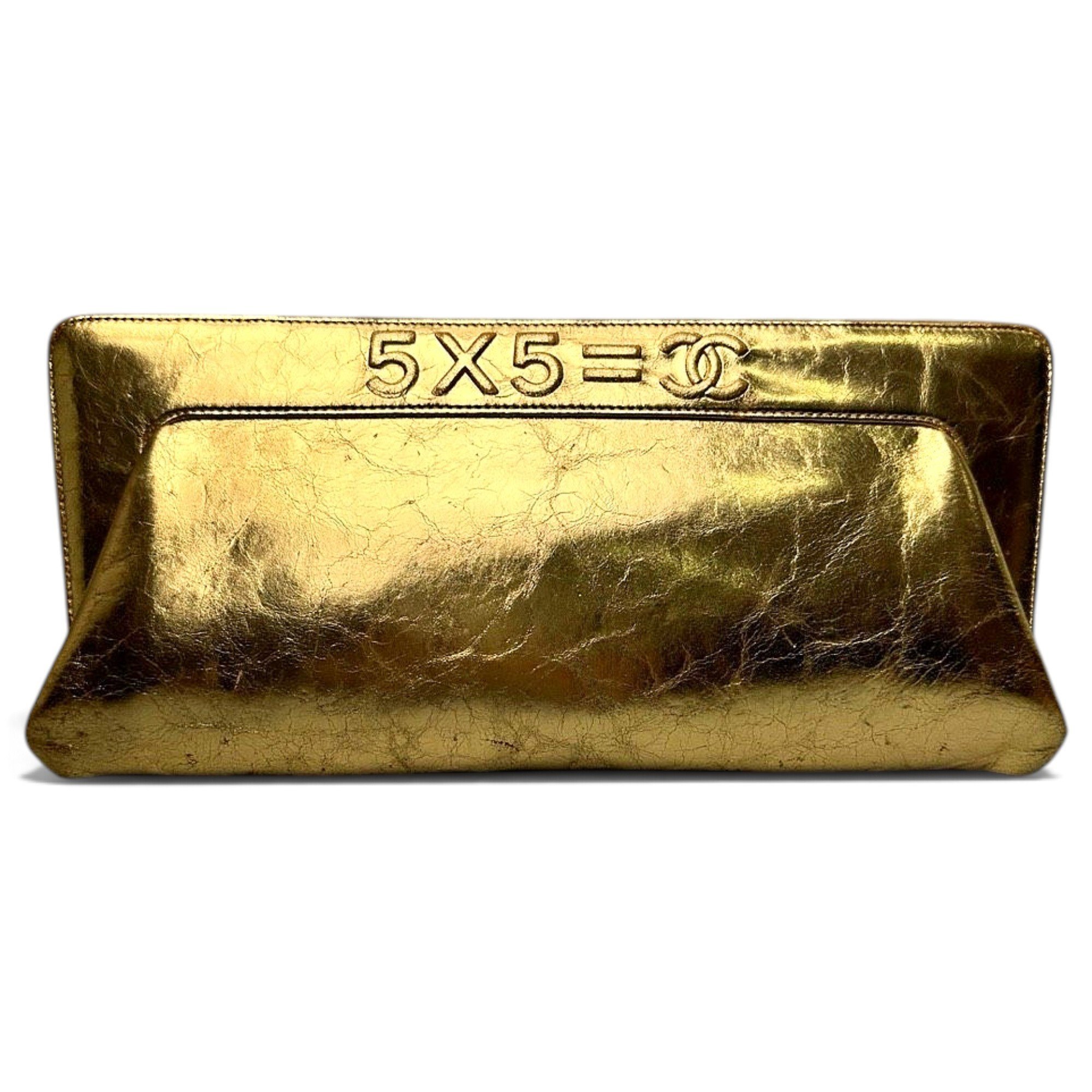 Leather clutch bag