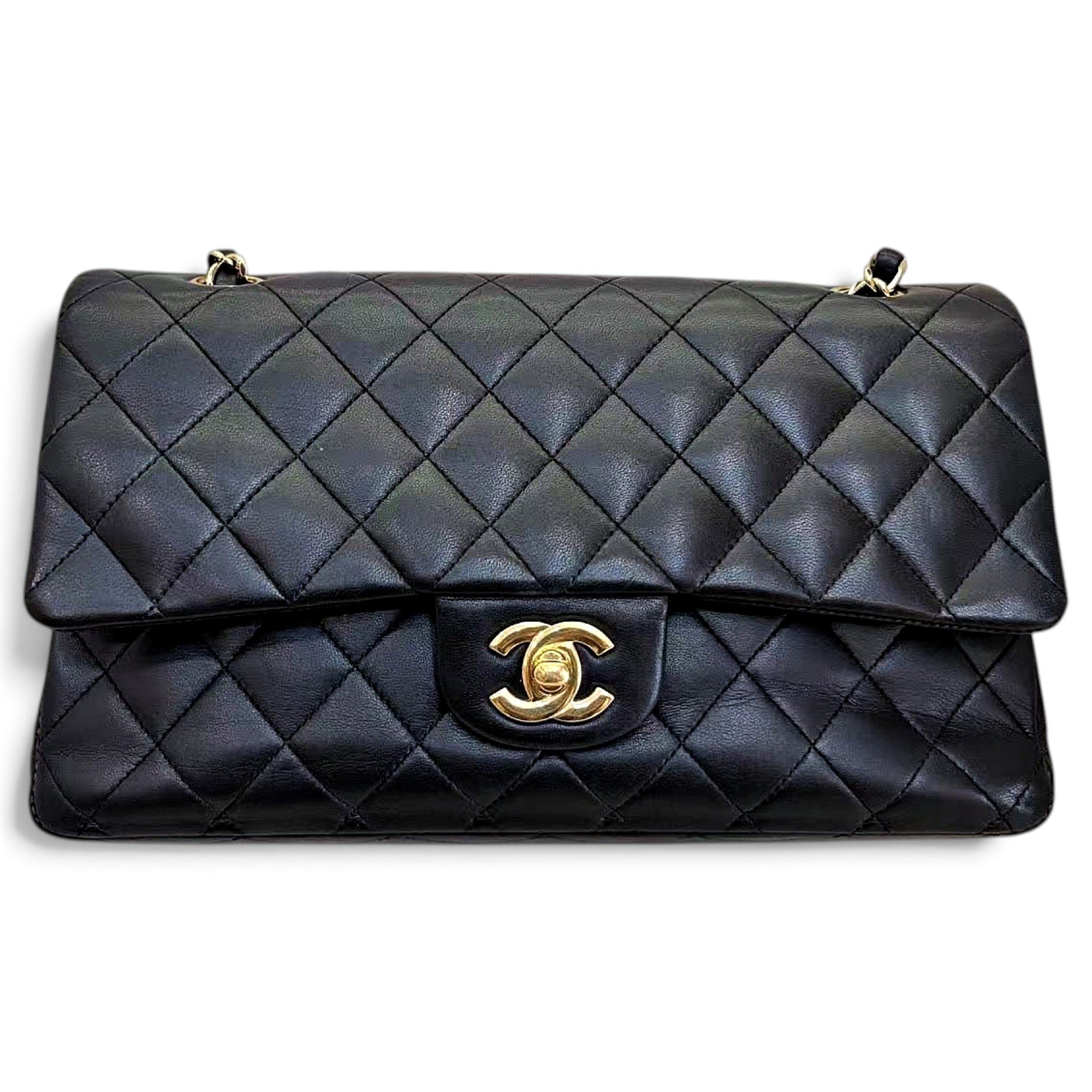 Timeless/Classique patent leather handbag