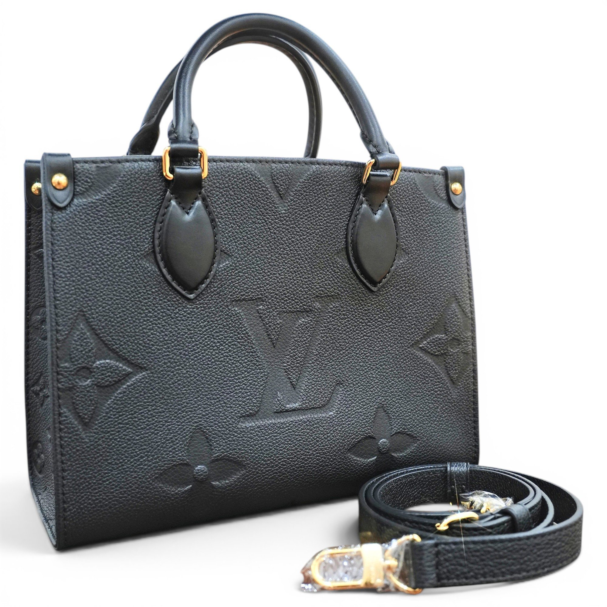 Onthego leather handbag