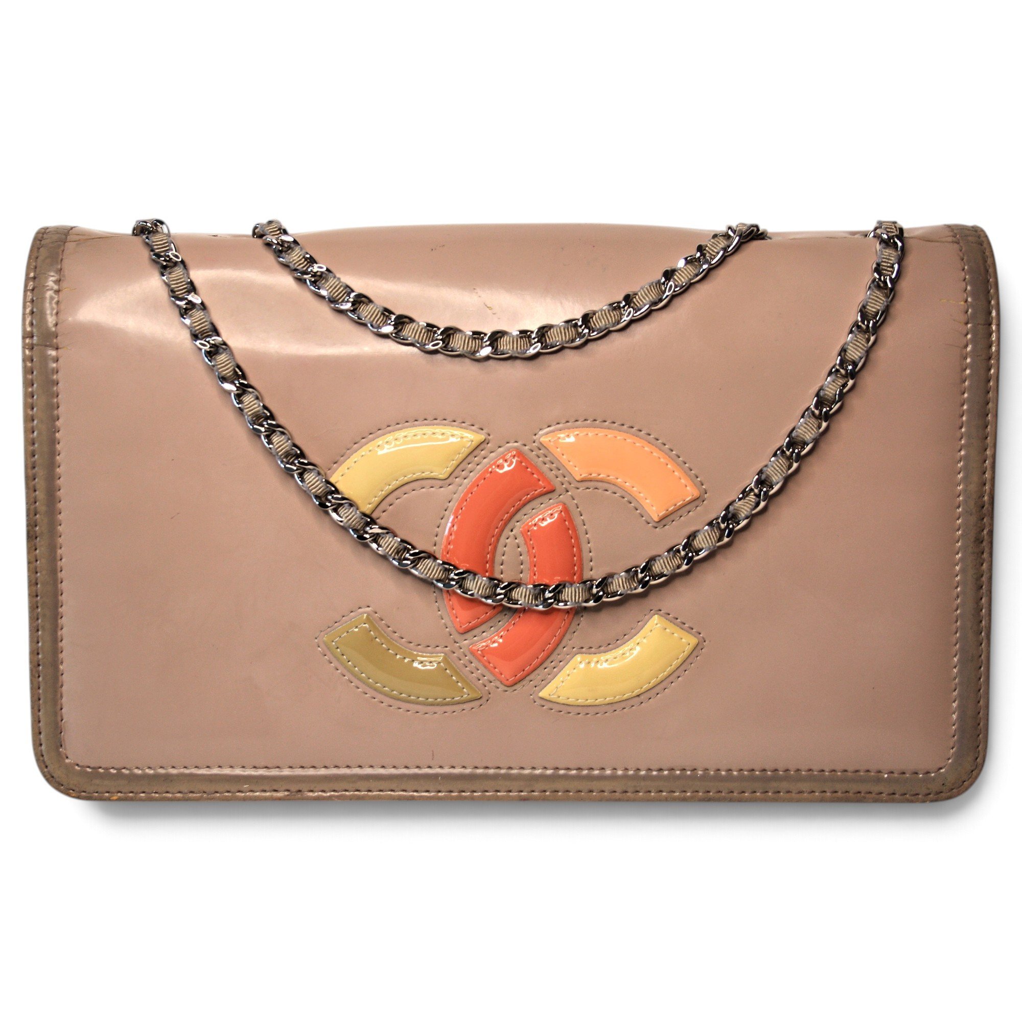 Timeless/Classique patent leather handbag