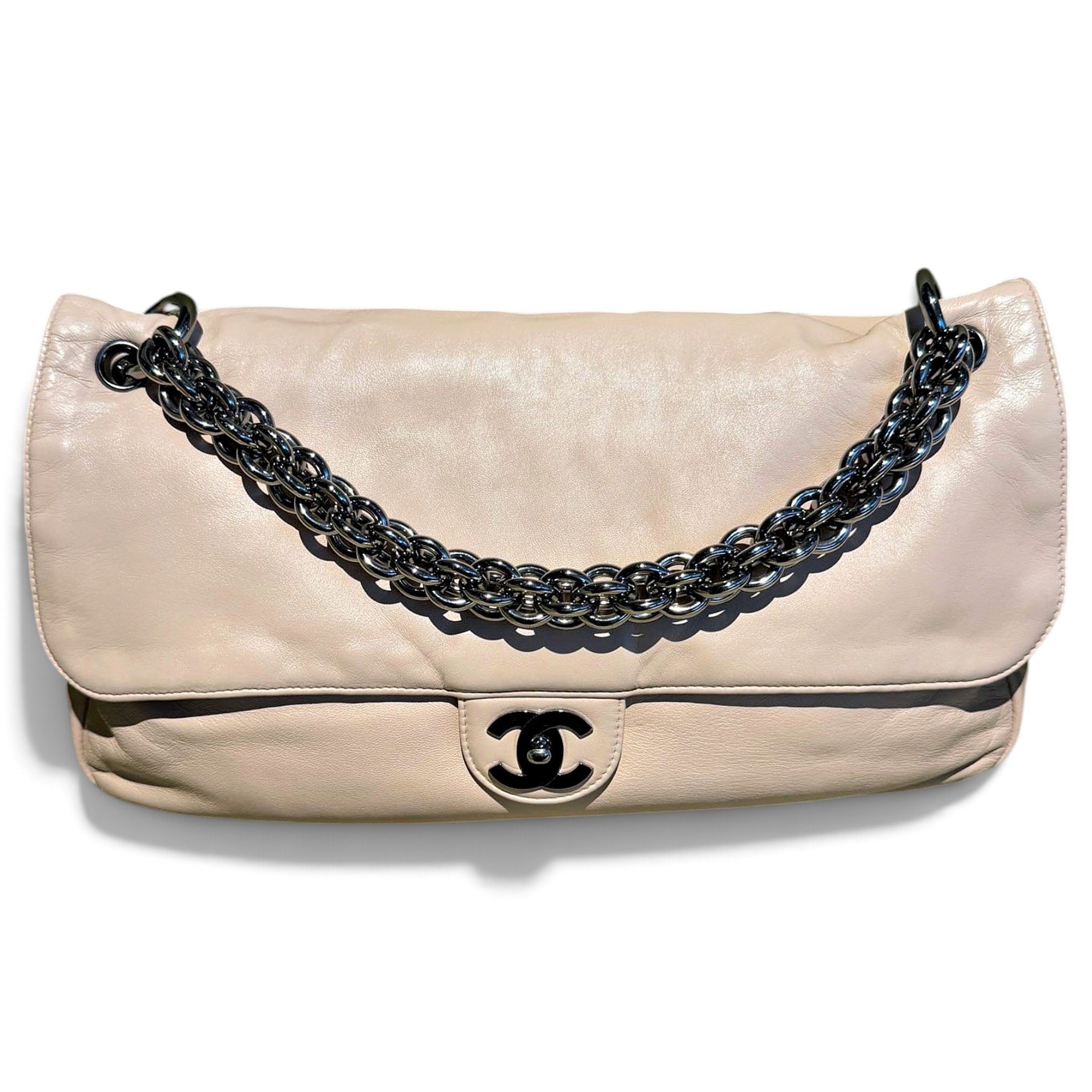 Timeless/Classique leather crossbody bag