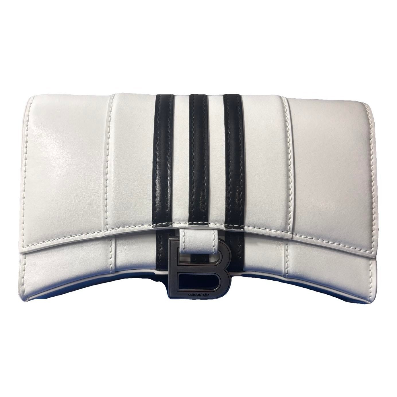Downtown Chain leather handbag