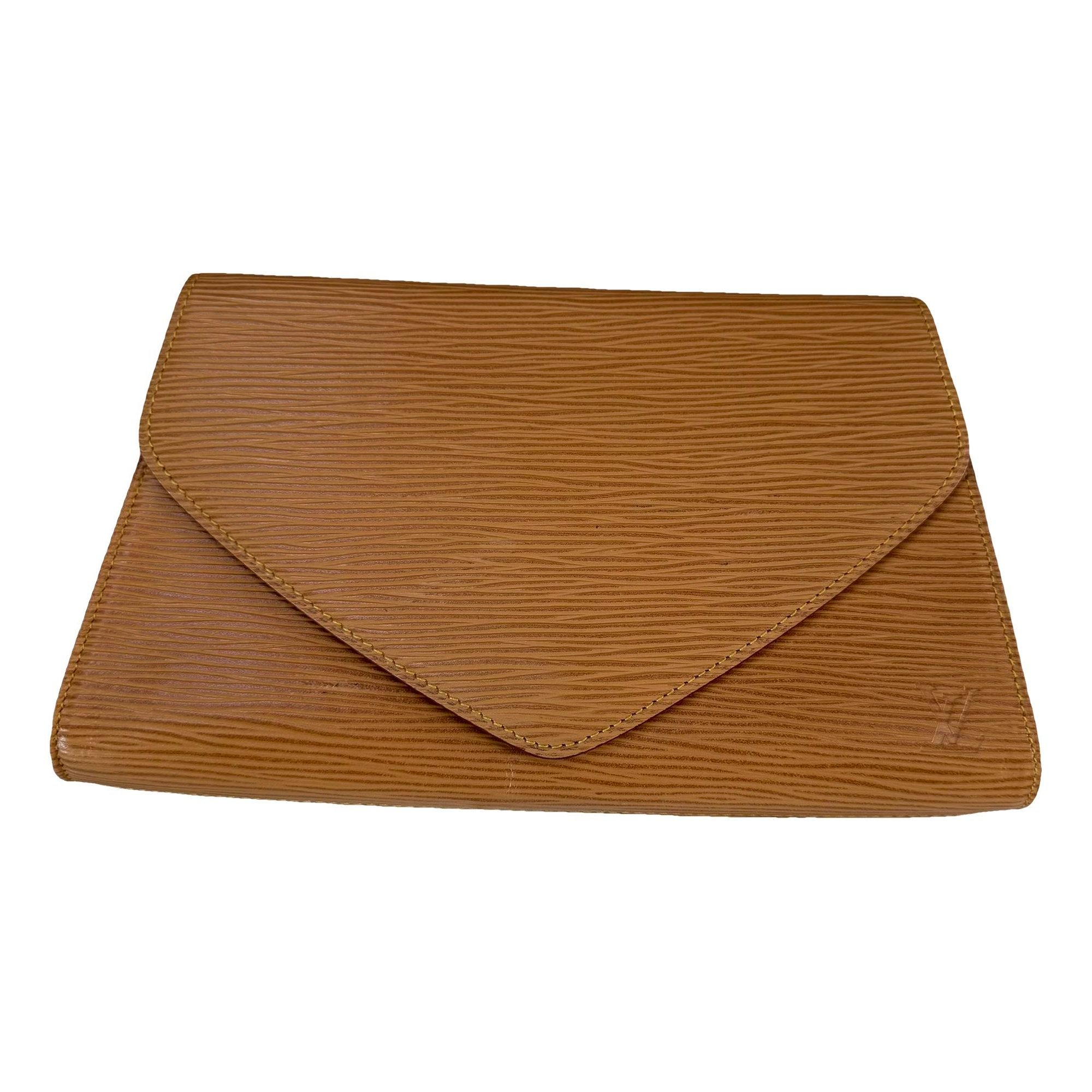 Leather clutch bag