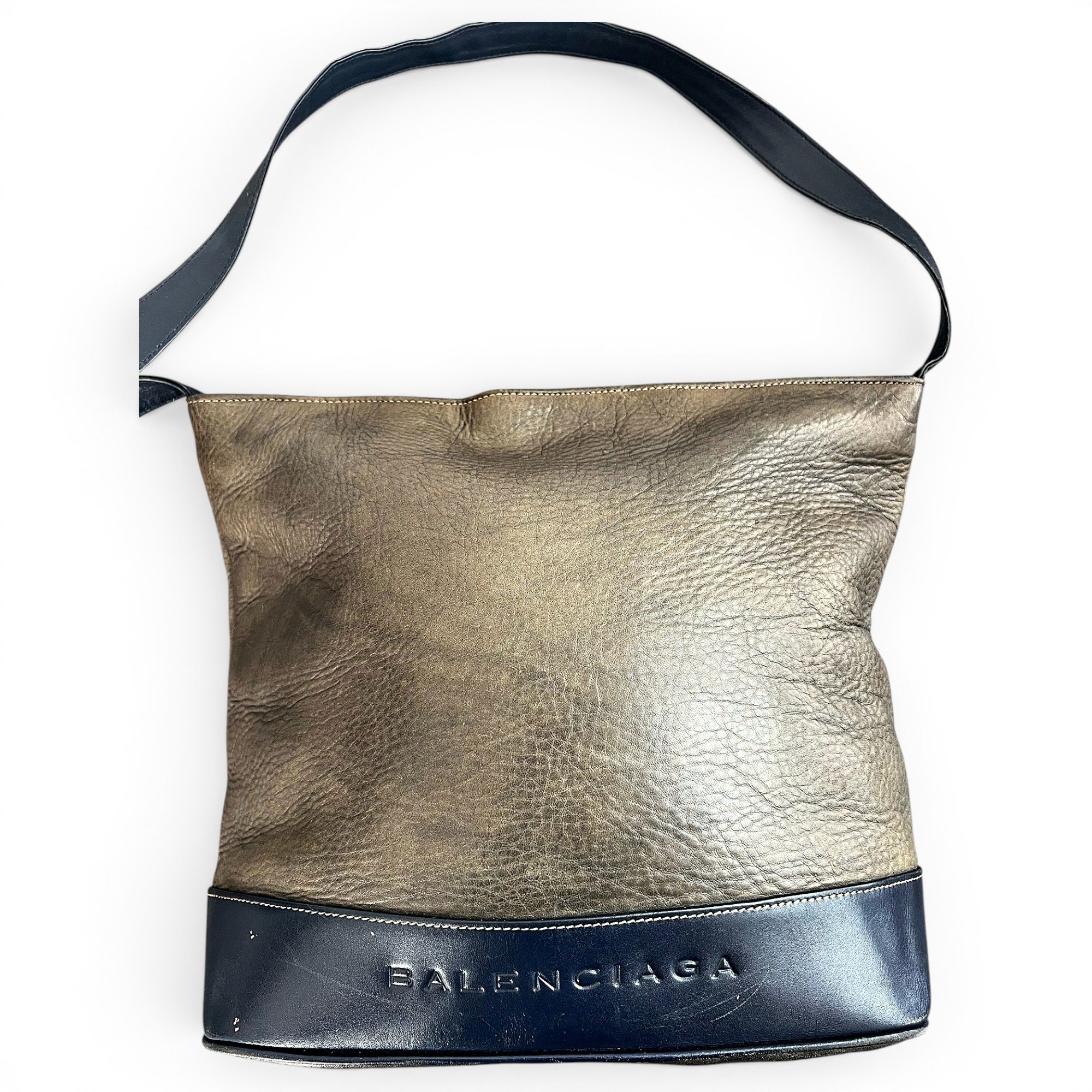 Leather handbag