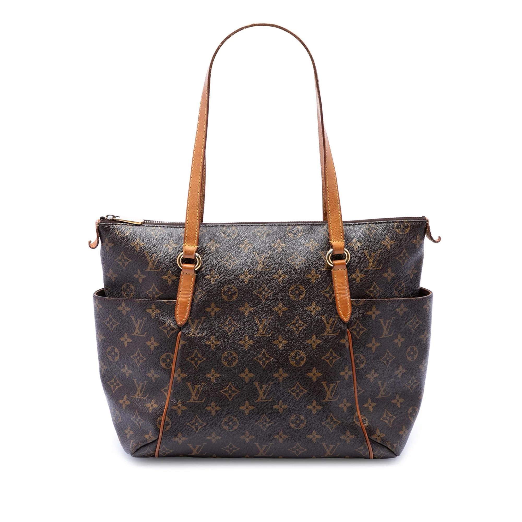 Totally leather tote