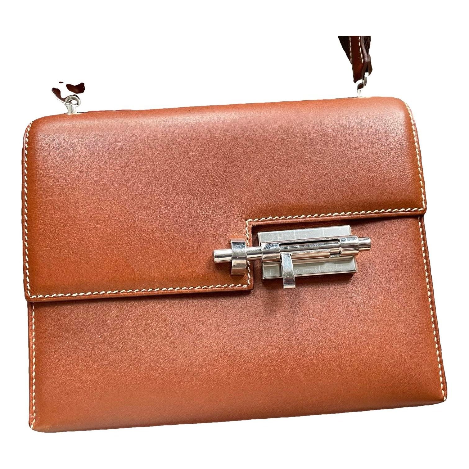 Verrou leather handbag