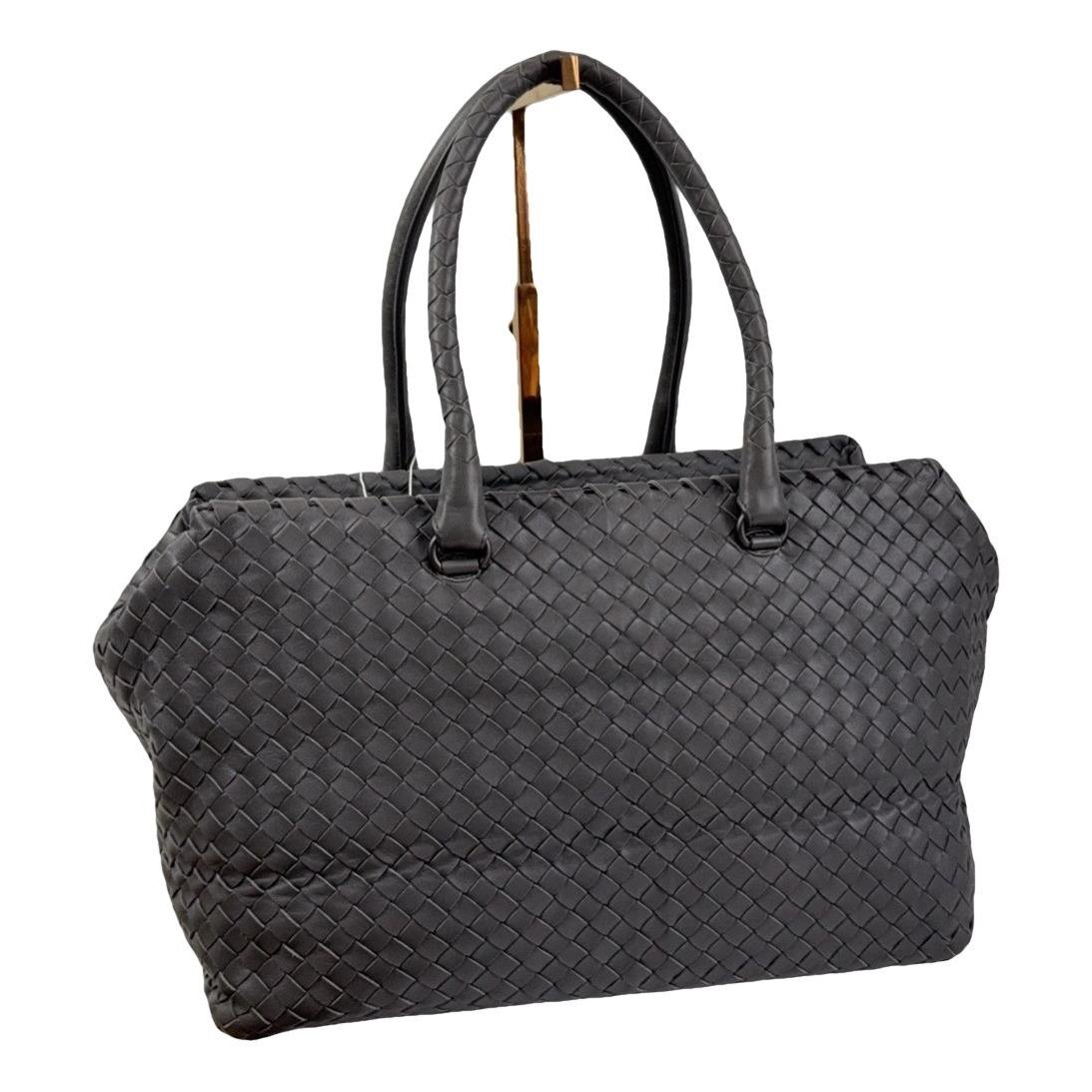 Bottega Veneta Cabat leather handbag