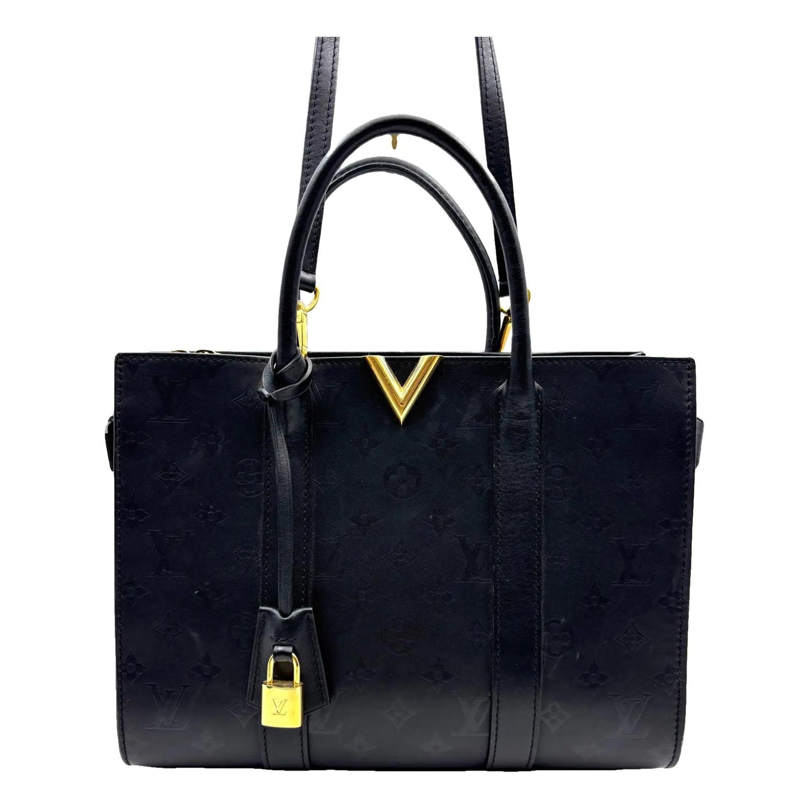 Very Zipped Tote leather handbag
