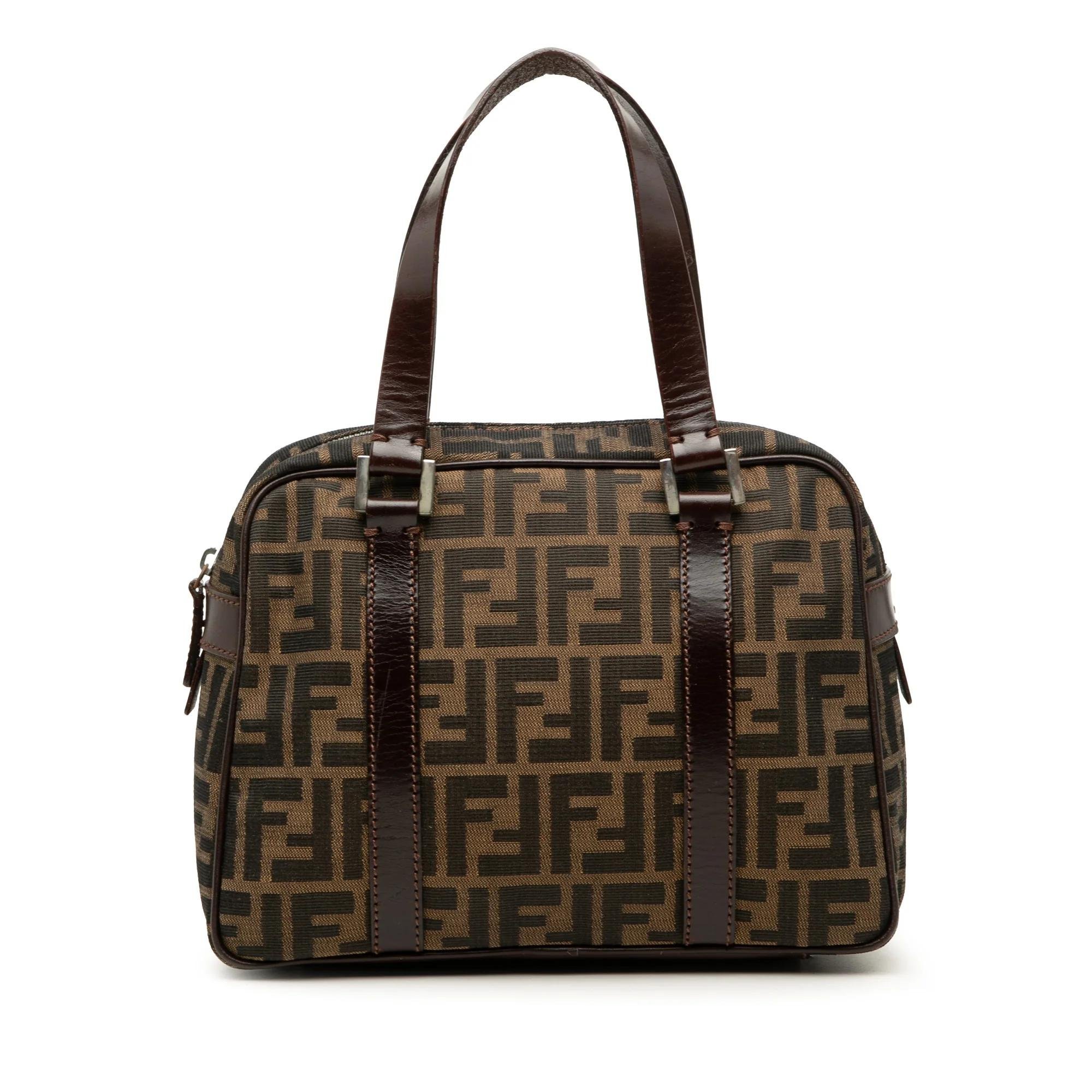 Pocket leather handbag