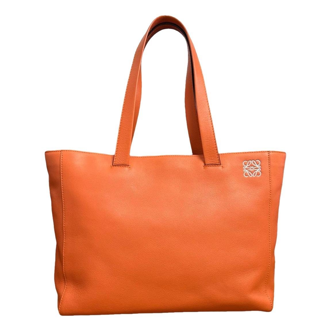 Leather tote