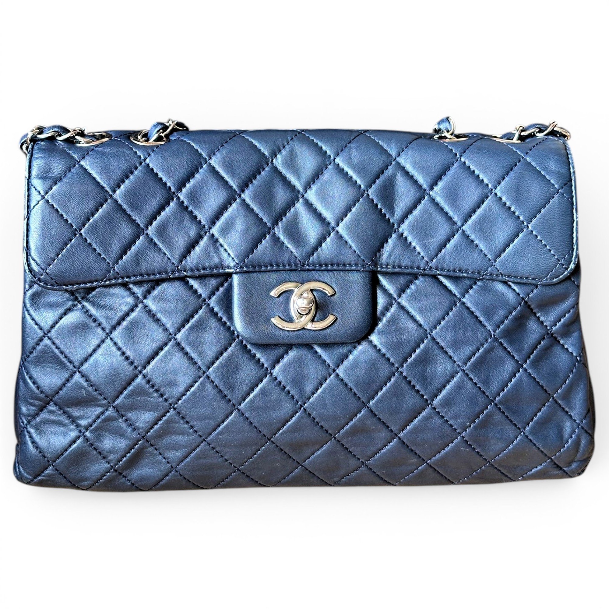 Timeless/Classique leather crossbody bag