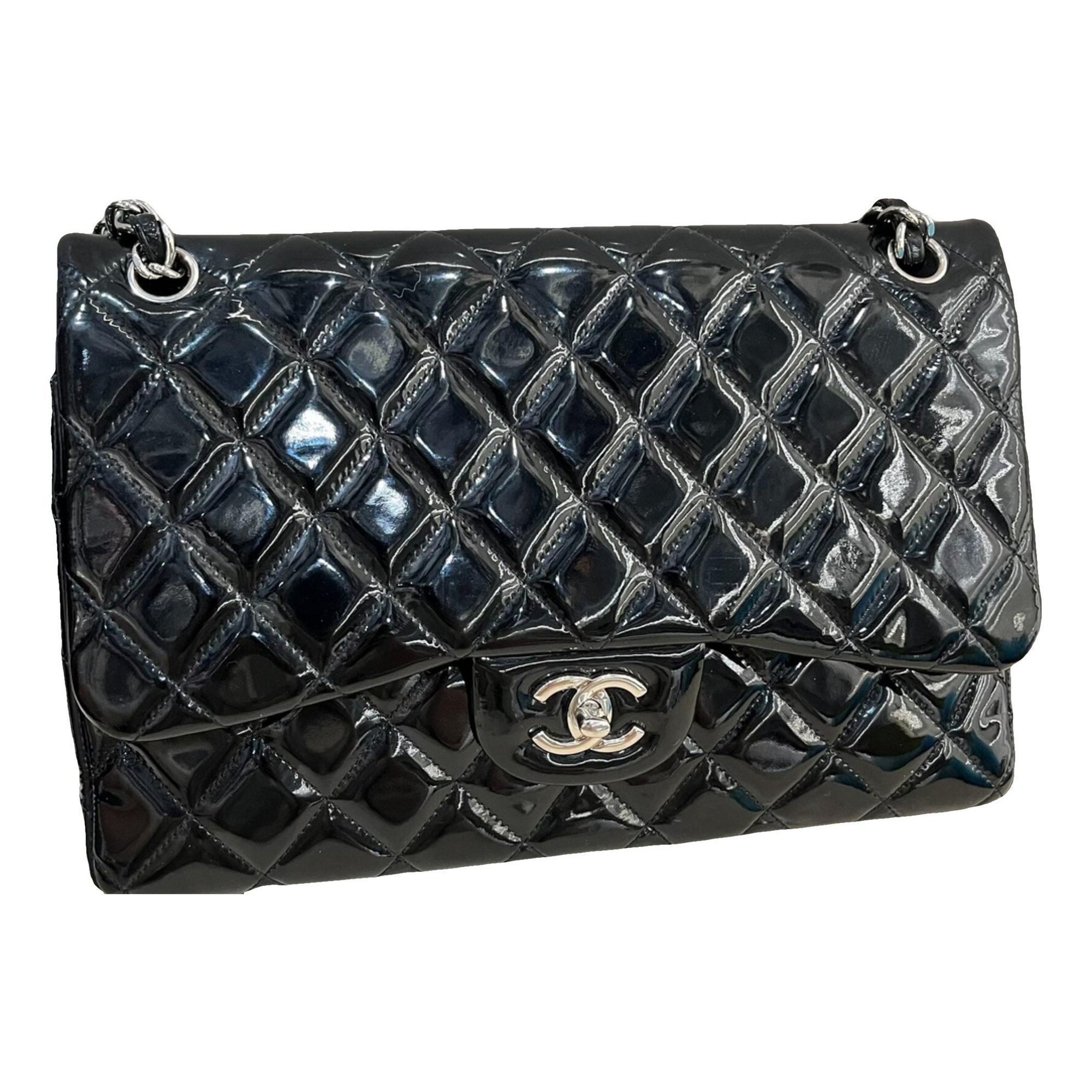 Timeless/Classique patent leather crossbody bag