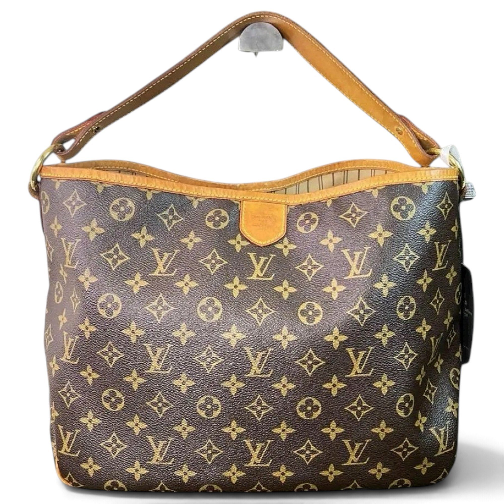 Delightful leather handbag