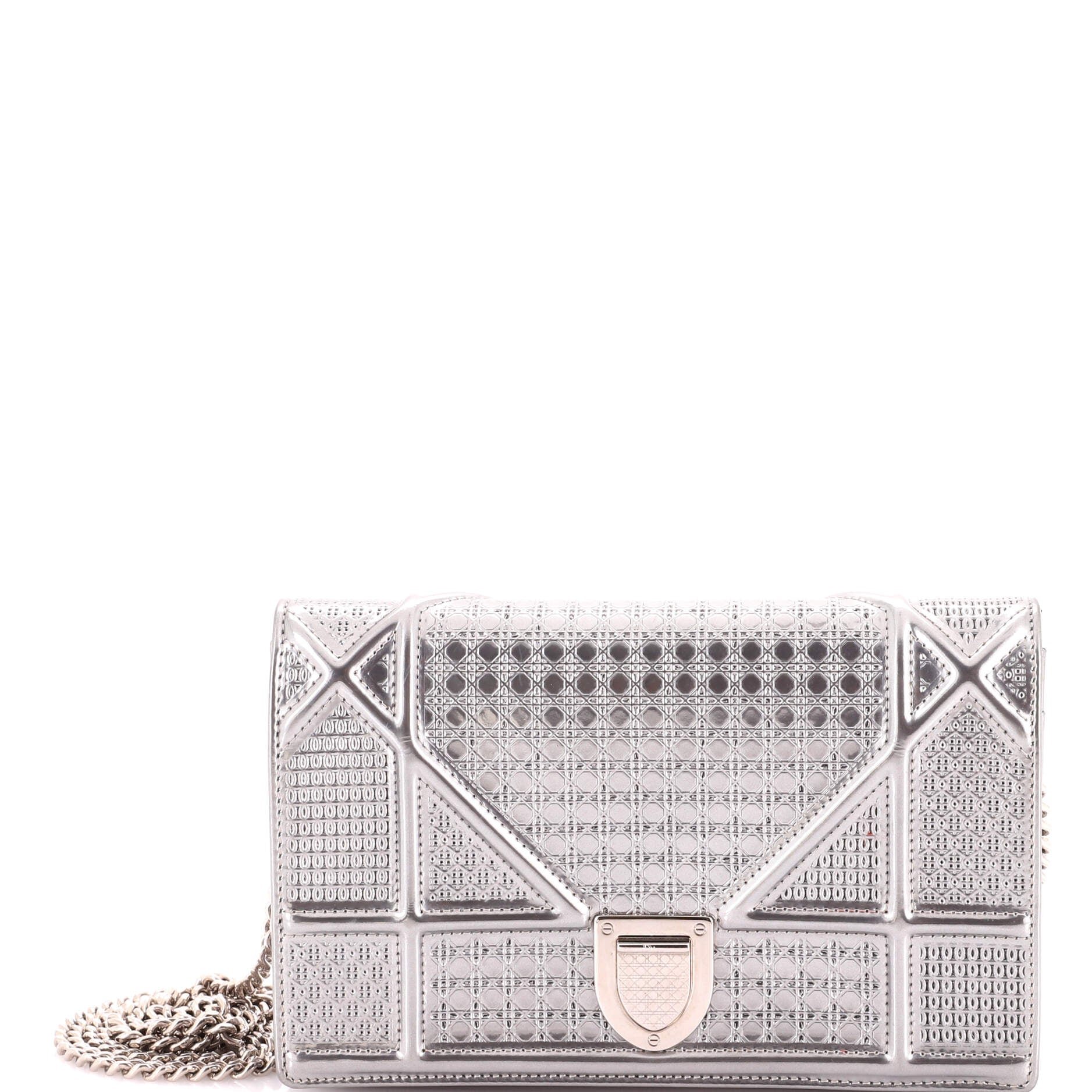 Diorama Wallet on Chain Cannage Embossed Calfskin