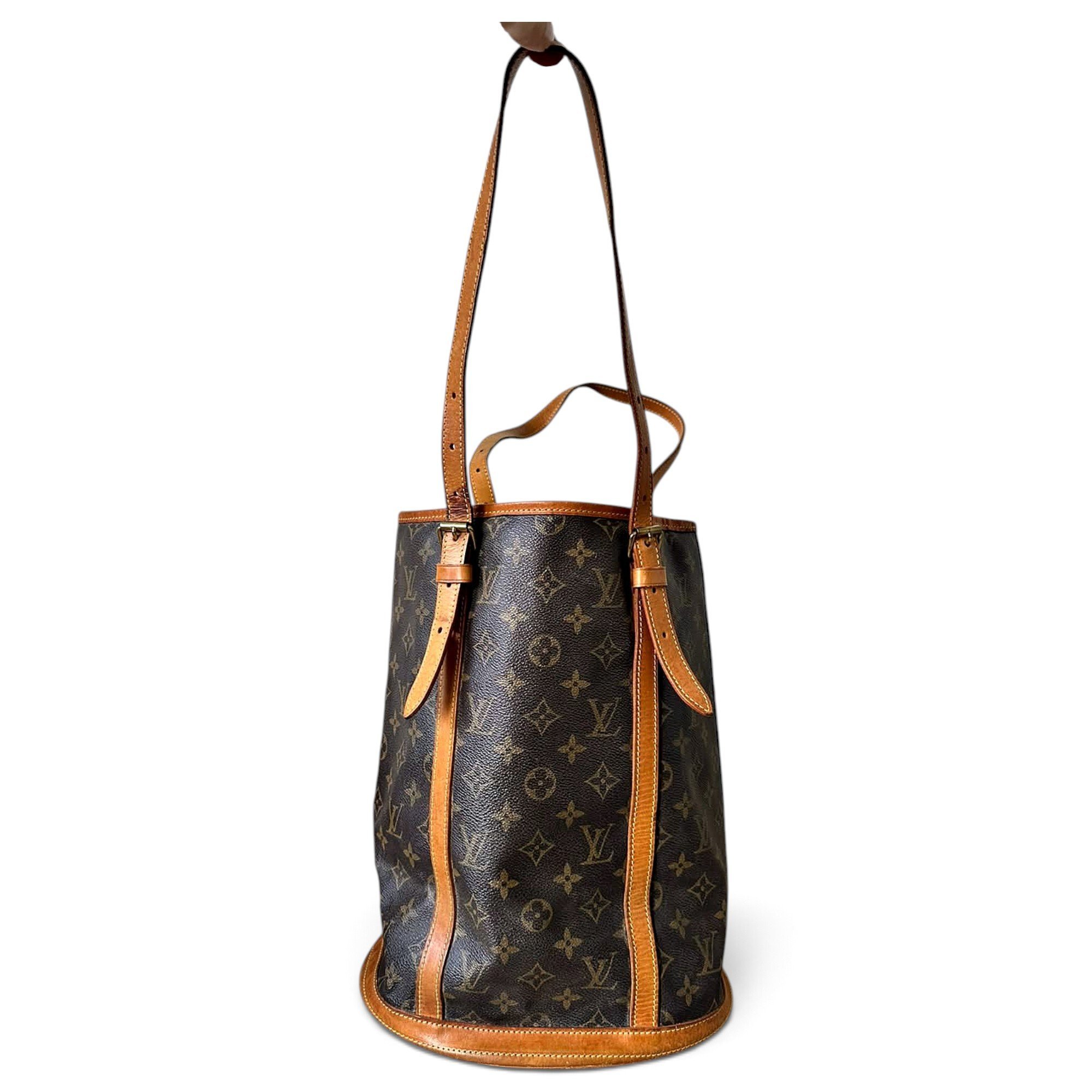 Bucket leather handbag