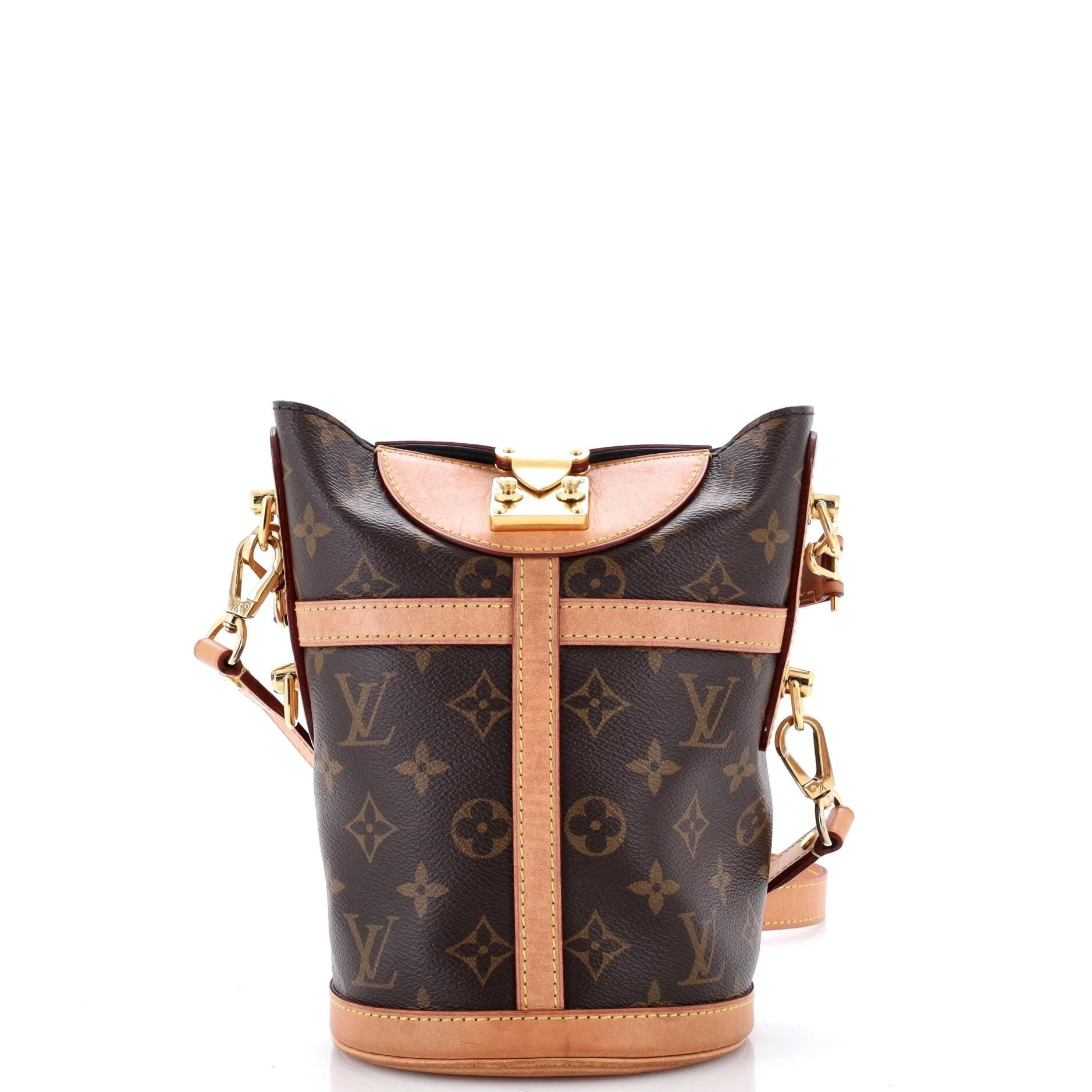 Duffle cloth handbag